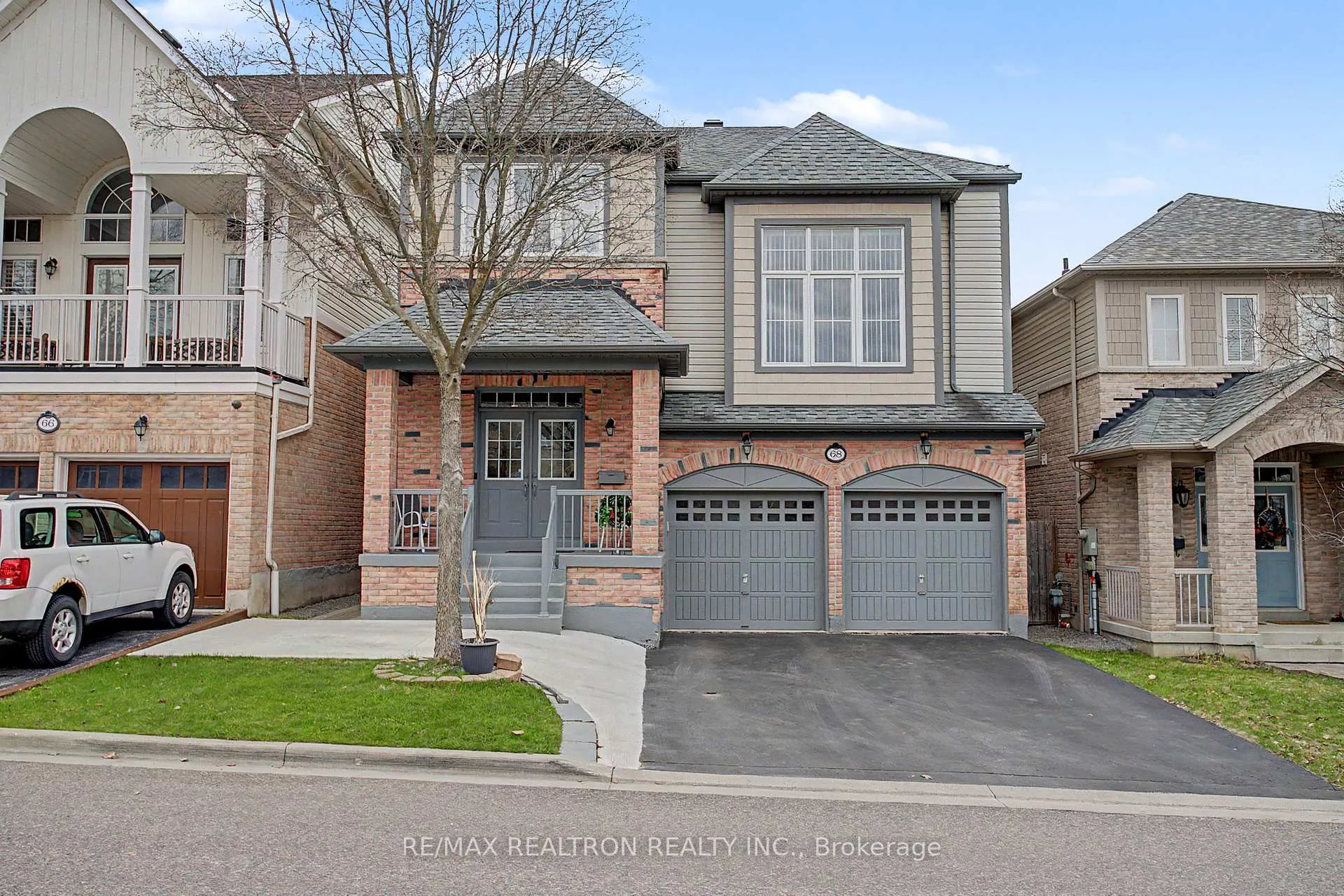 Photo 2 of 68 Loughlin Hill Crescent, Ajax, Central East — HOMEH