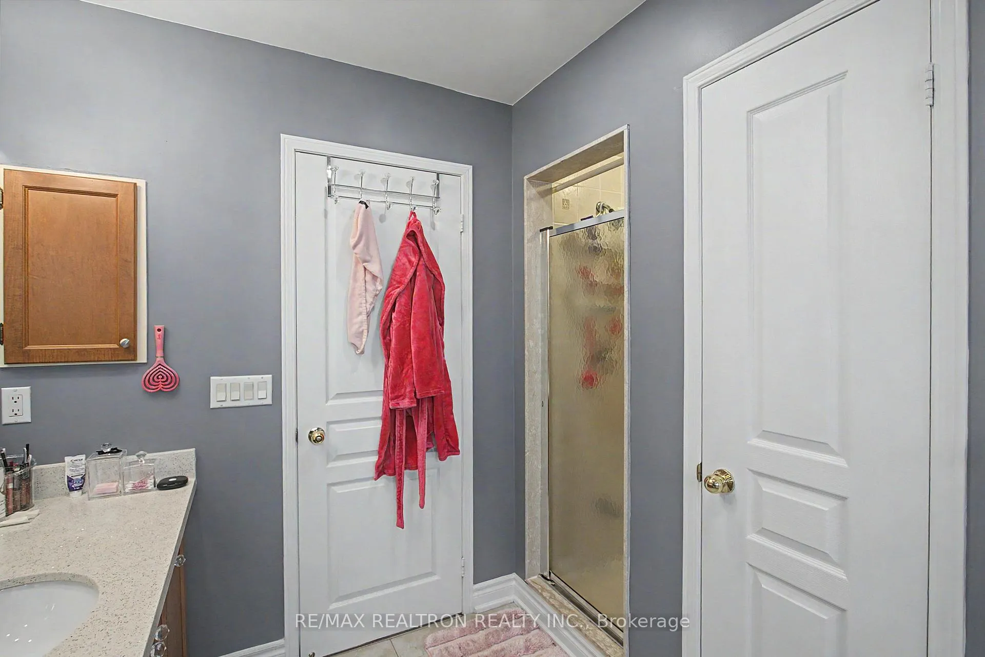 Photo 7 of 68 Loughlin Hill Crescent, Ajax, Central East — HOMEH