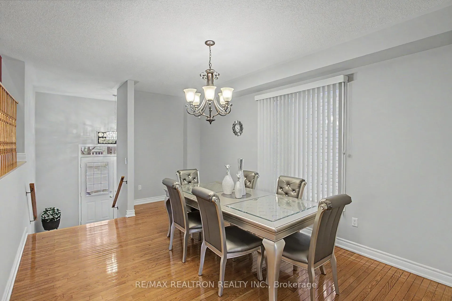Photo 33 of 68 Loughlin Hill Crescent, Ajax, Central East — HOMEH