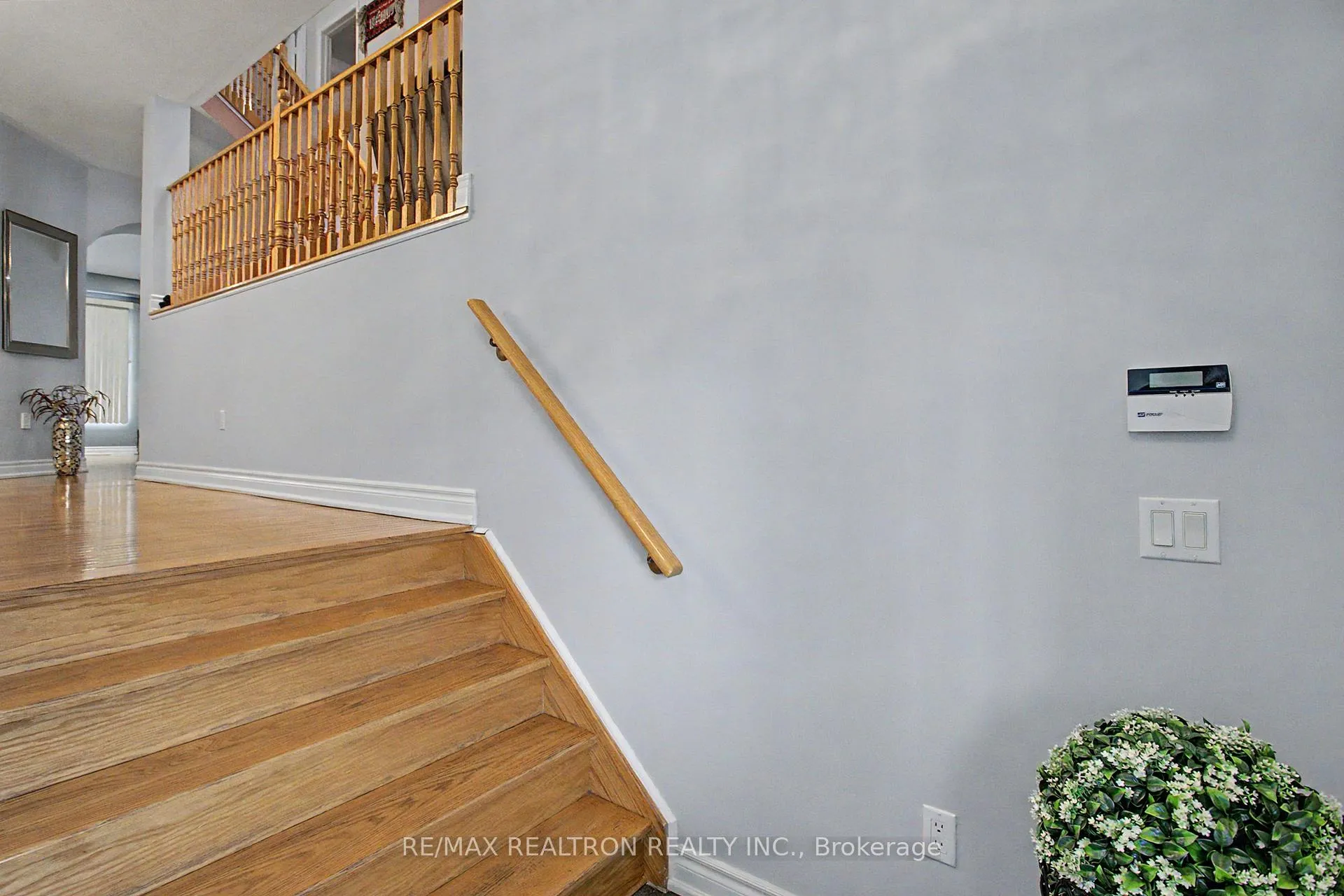 Photo 35 of 68 Loughlin Hill Crescent, Ajax, Central East — HOMEH
