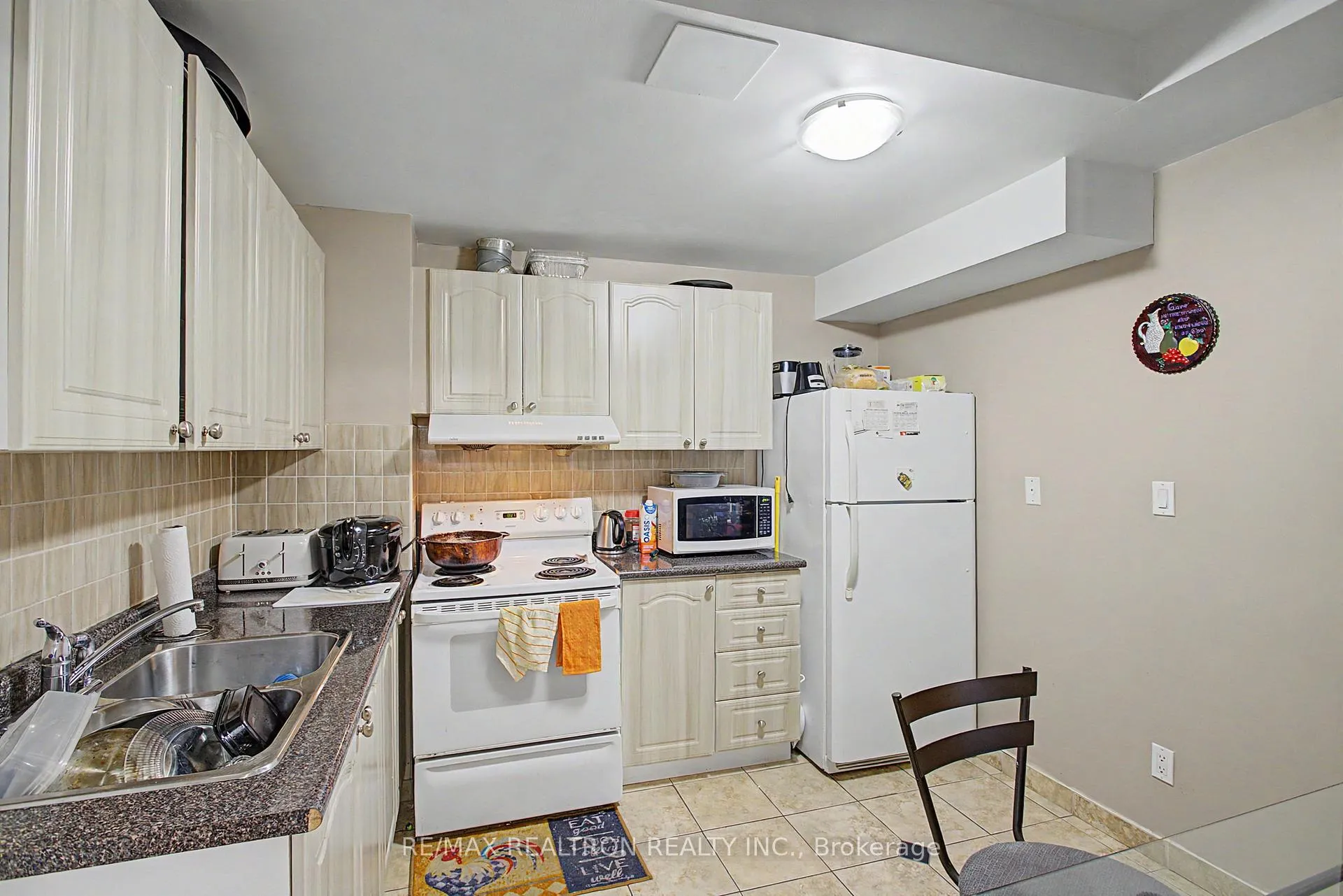 Photo 41 of 68 Loughlin Hill Crescent, Ajax, Central East — HOMEH