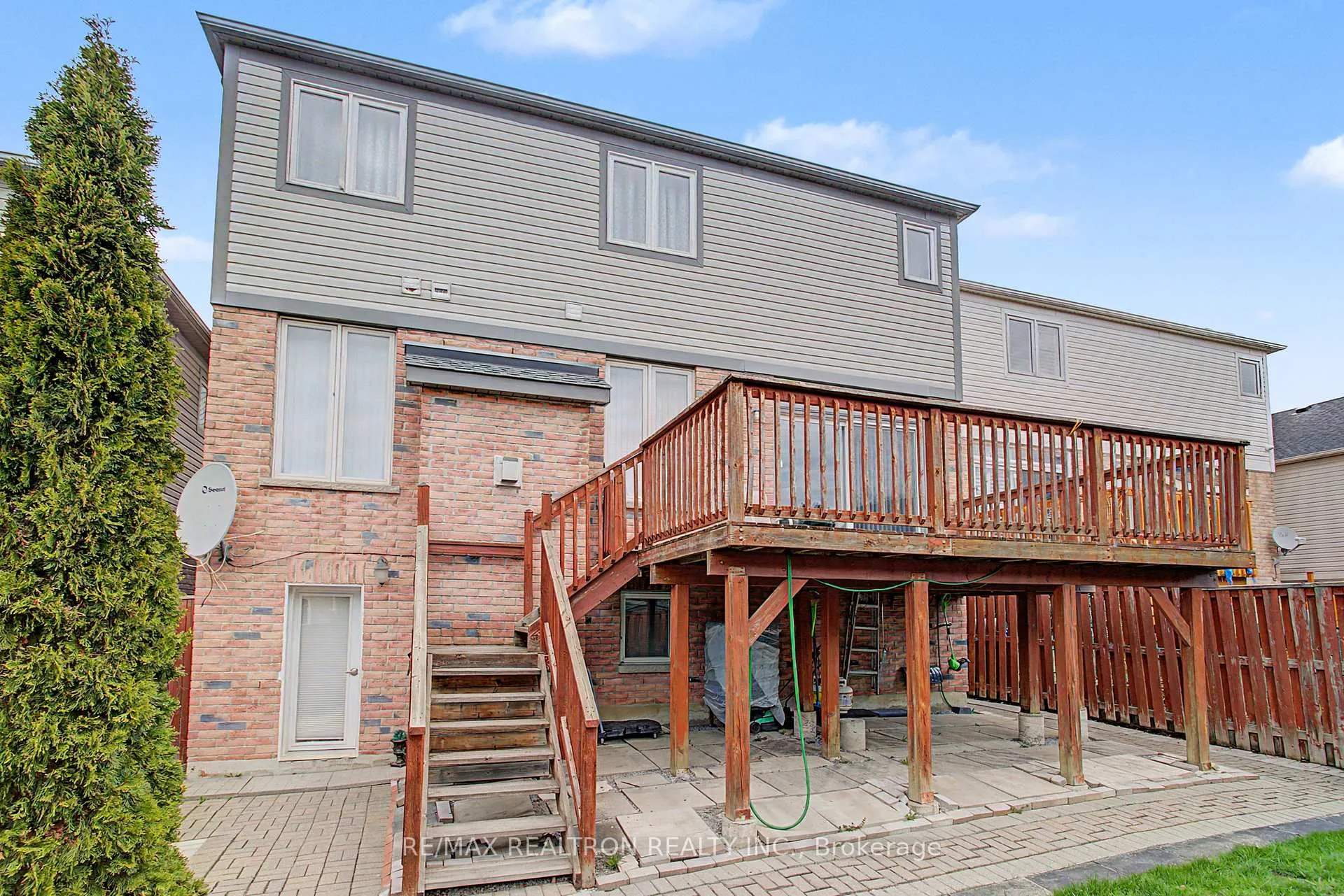 Photo 45 of 68 Loughlin Hill Crescent, Ajax, Central East — HOMEH