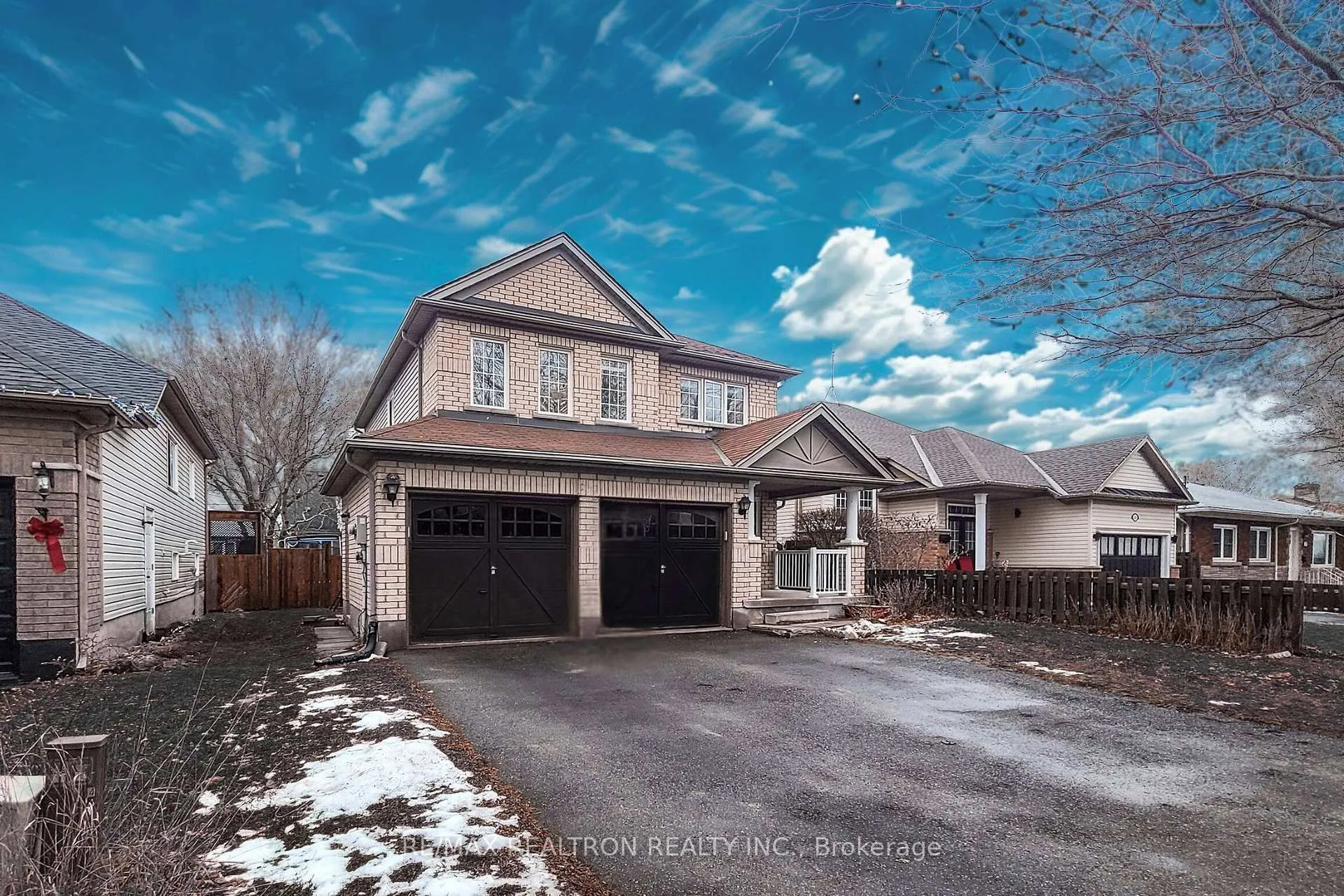 Photo 2 of 53 Longfellow Avenue, St. Catharines, Haig — HOMEH