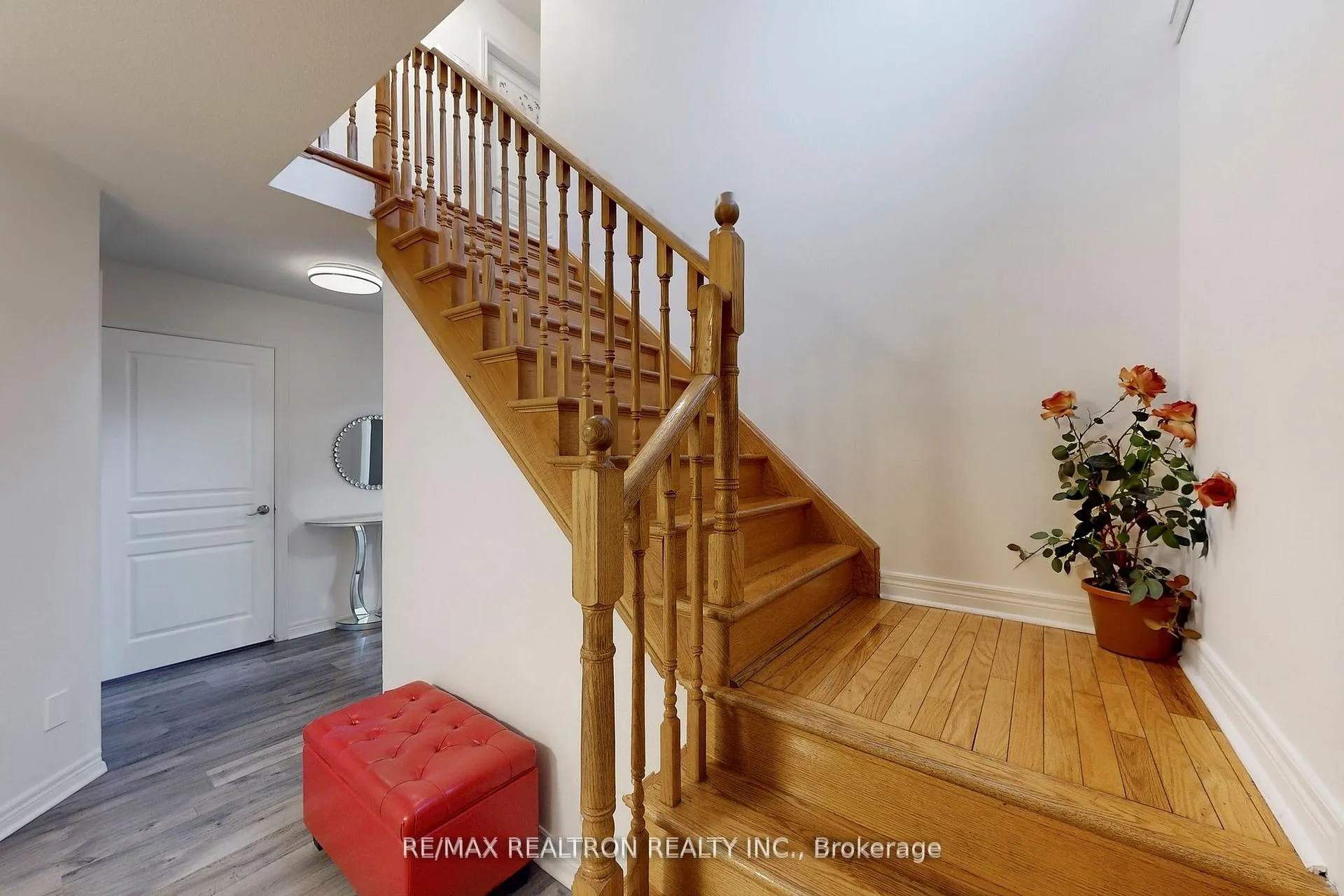 Photo 7 of 53 Longfellow Avenue, St. Catharines, Haig — HOMEH