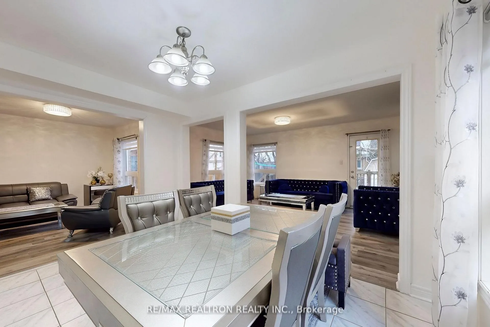 Photo 23 of 53 Longfellow Avenue, St. Catharines, Haig — HOMEH