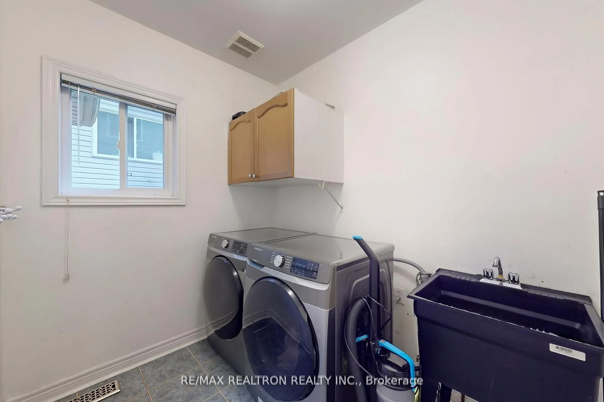 Photo 28 of 53 Longfellow Avenue, St. Catharines, Haig — HOMEH