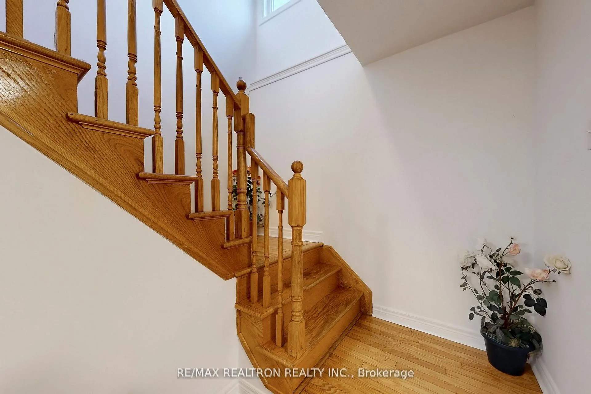 Photo 30 of 53 Longfellow Avenue, St. Catharines, Haig — HOMEH