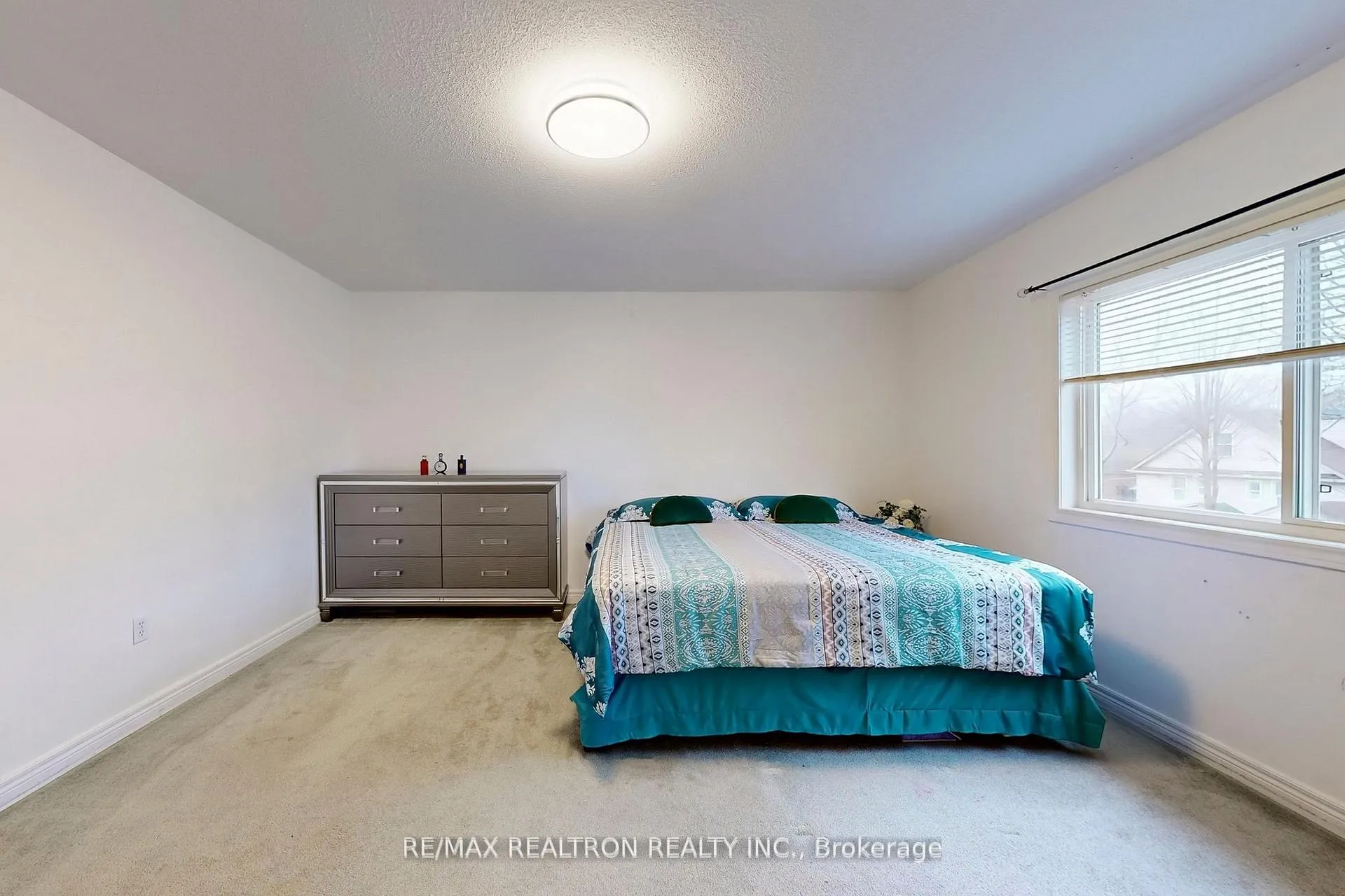 Photo 33 of 53 Longfellow Avenue, St. Catharines, Haig — HOMEH