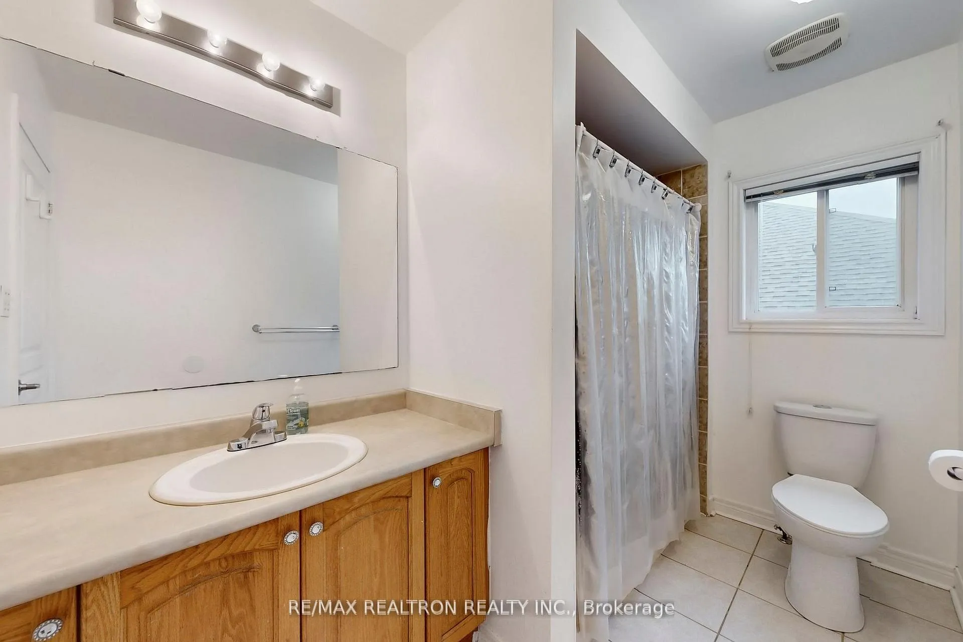 Photo 39 of 53 Longfellow Avenue, St. Catharines, Haig — HOMEH