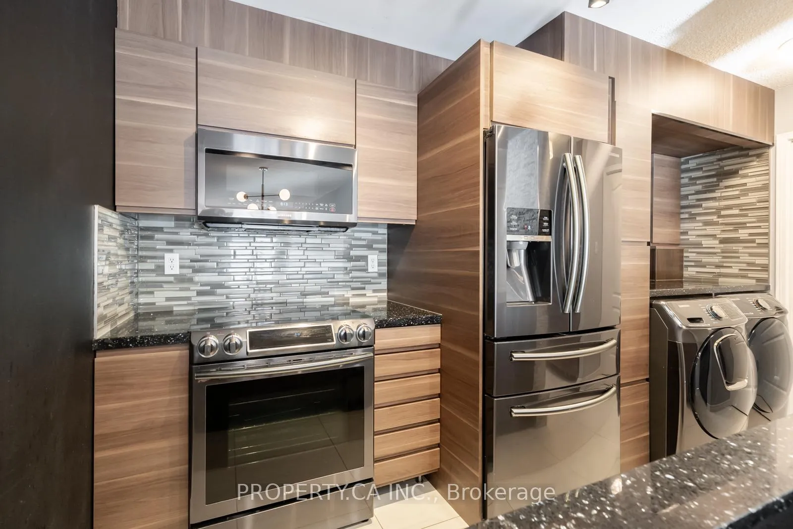 Photo 2 of Unit 303, 399 South Park Road, Markham, Commerce Valley — HOMEH