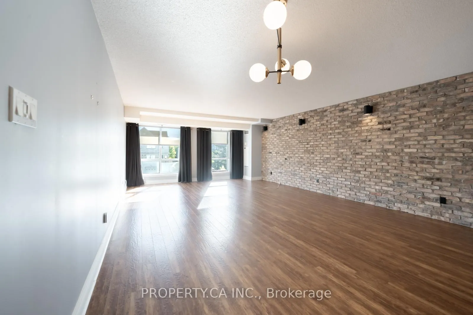 Photo 3 of Unit 303, 399 South Park Road, Markham, Commerce Valley — HOMEH