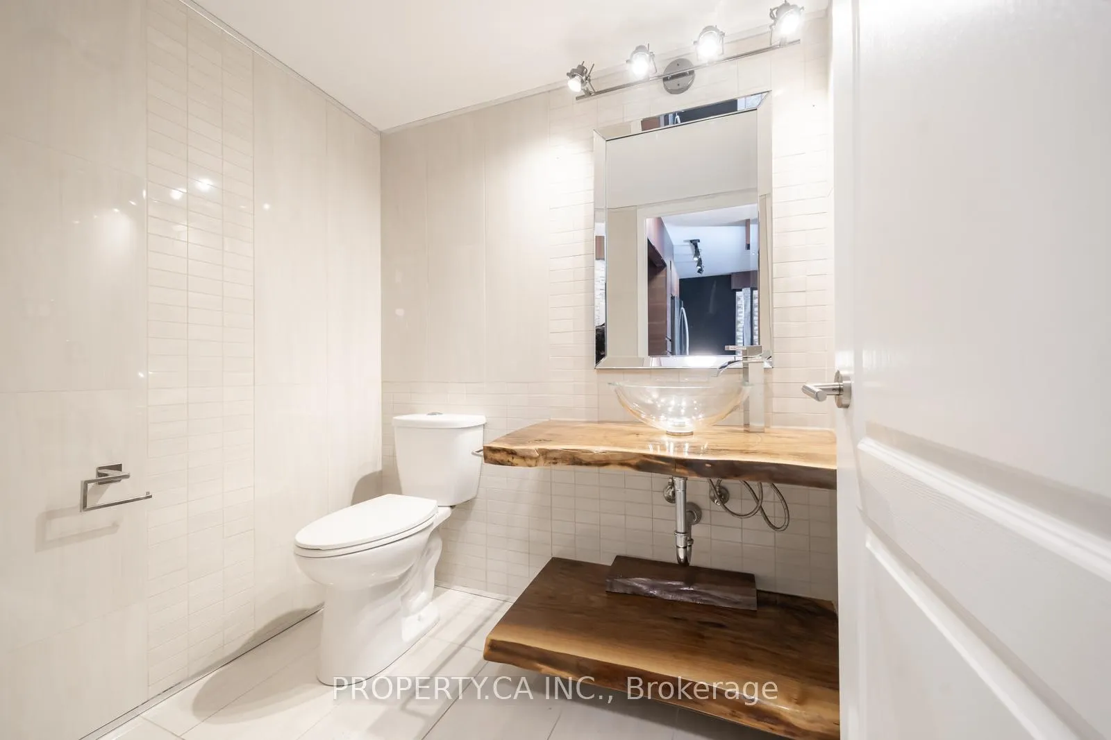 Photo 26 of Unit 303, 399 South Park Road, Markham, Commerce Valley — HOMEH