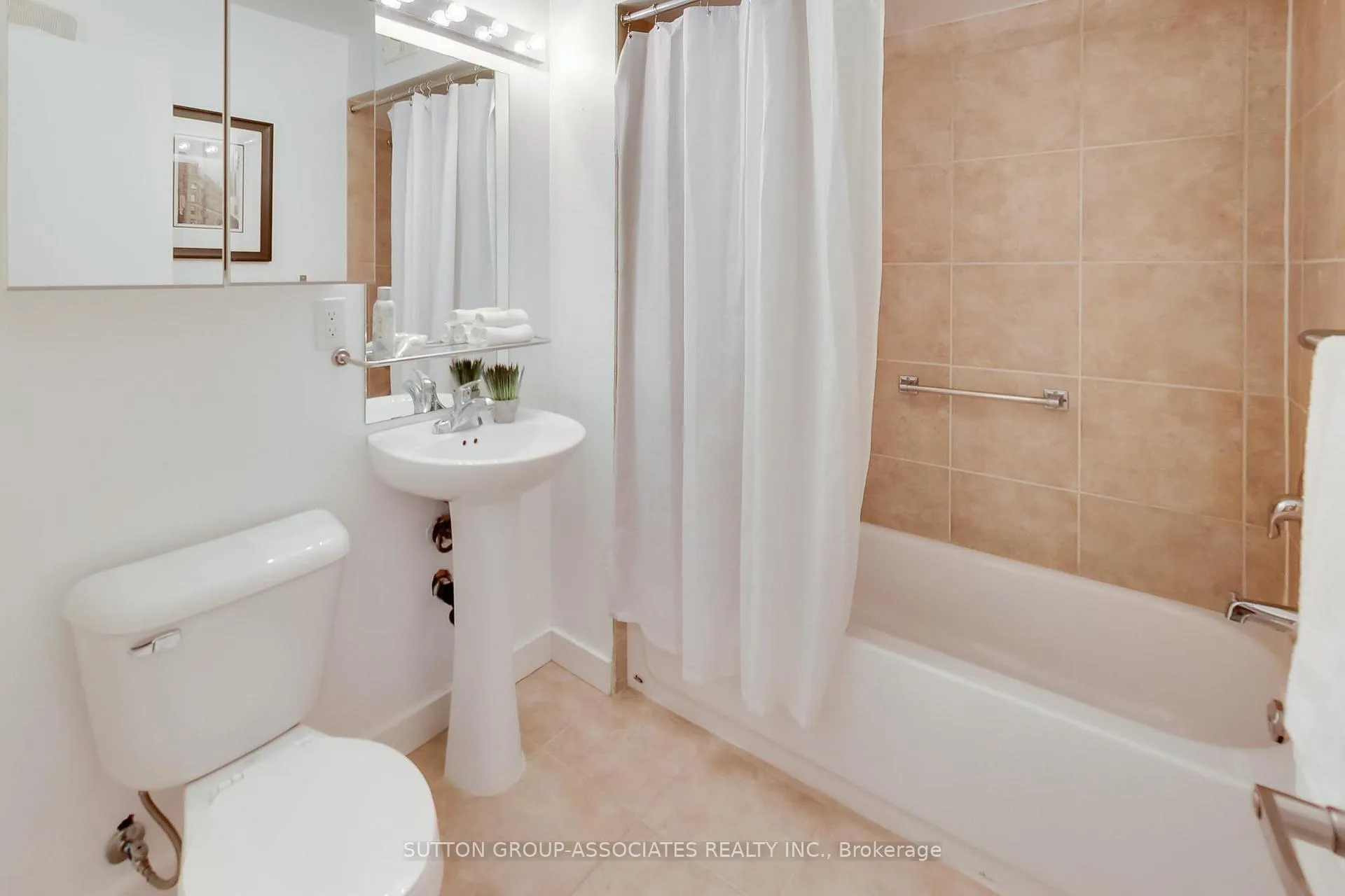 Photo 33 of 80A Robina Avenue, Toronto, Oakwood Village — HOMEH