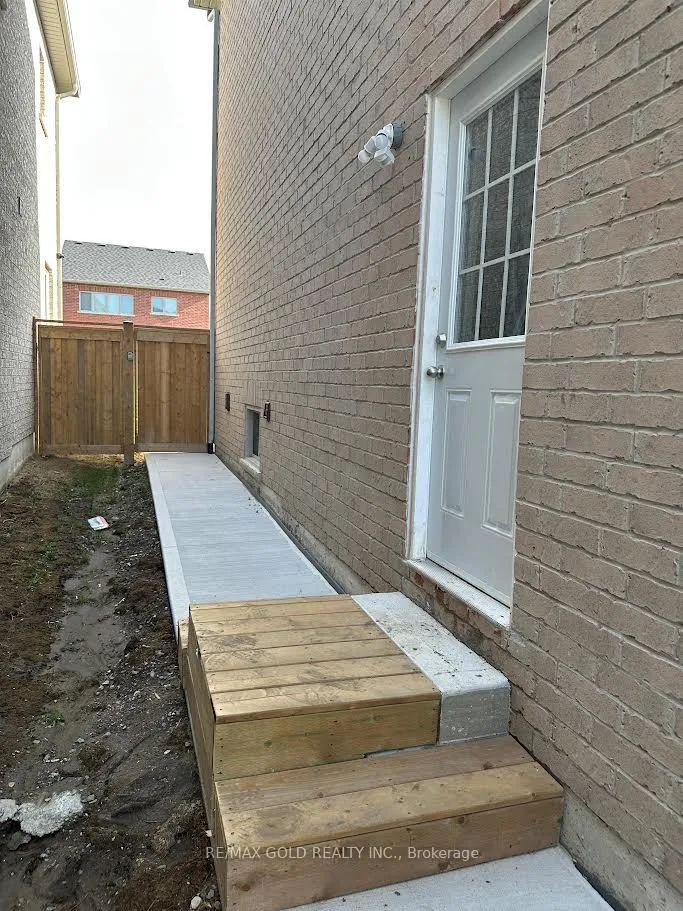 Photo 2 of Unit basement, 1261 Stevens Road, Innisfil, Alcona — HOMEH