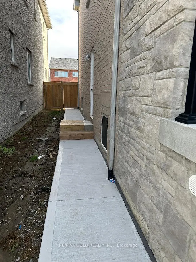 Photo 3 of Unit basement, 1261 Stevens Road, Innisfil, Alcona — HOMEH
