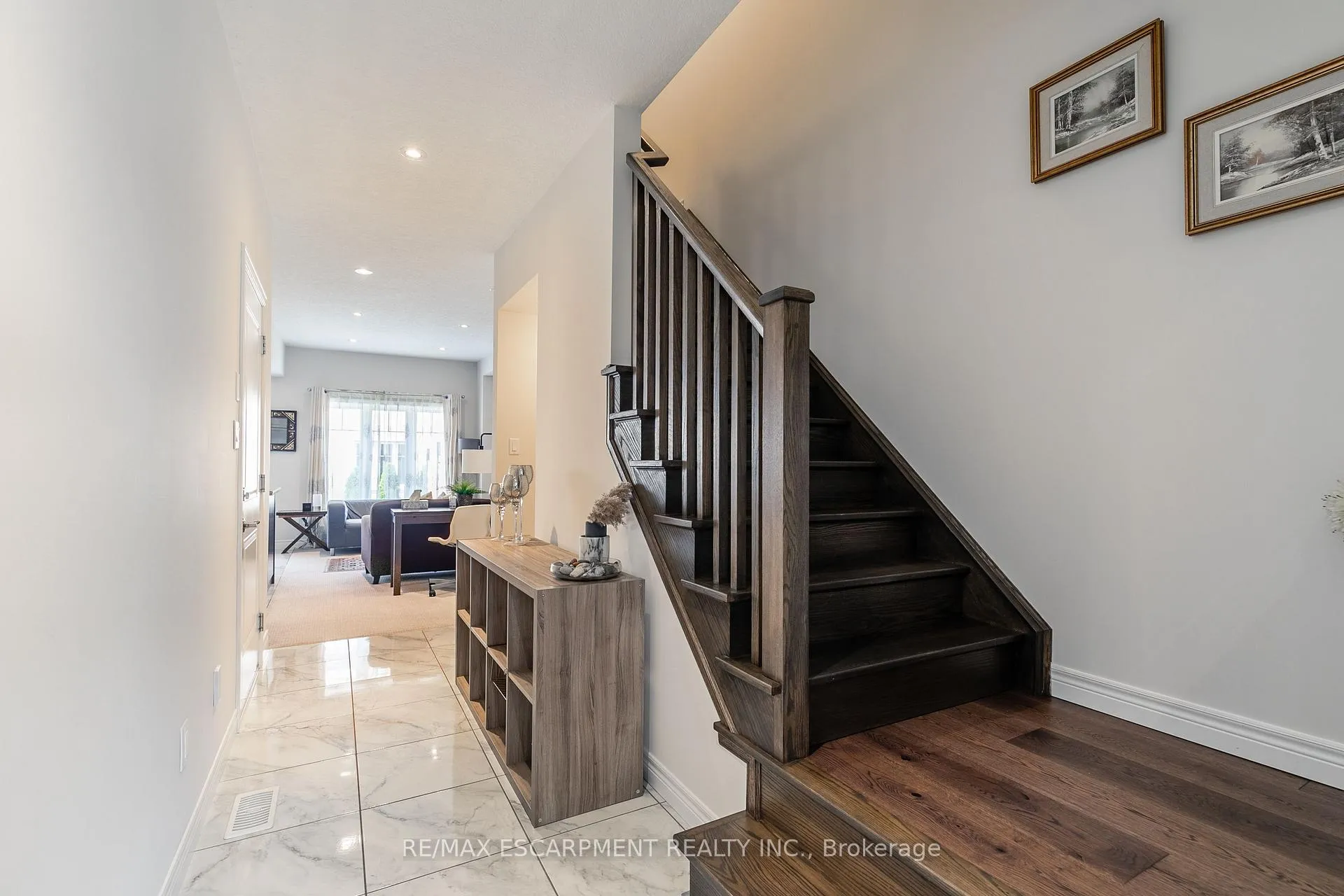 Photo 4 of Unit 45, 98 Shoreview Place, Hamilton, Stoney Creek — HOMEH