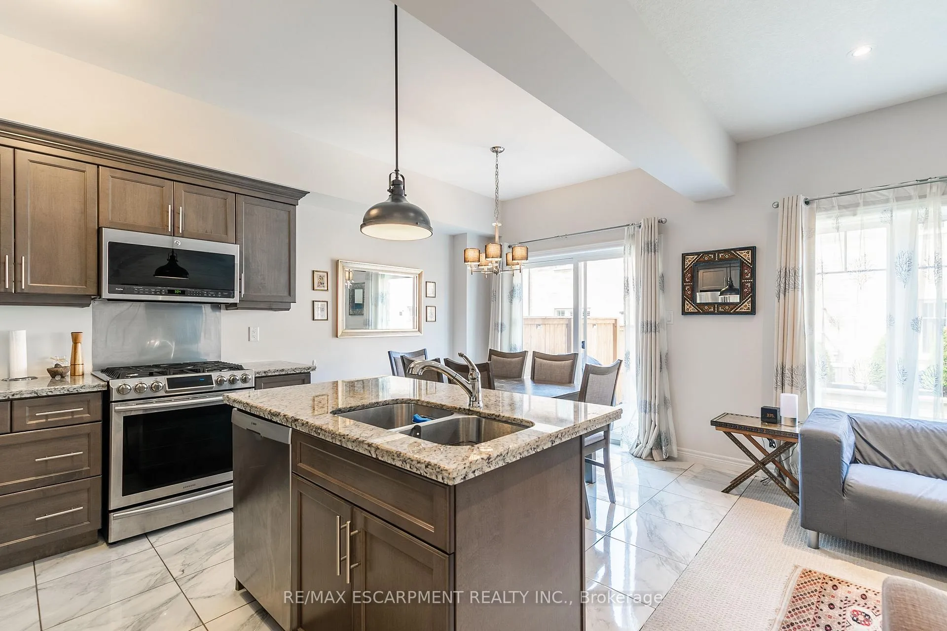 Photo 6 of Unit 45, 98 Shoreview Place, Hamilton, Stoney Creek — HOMEH