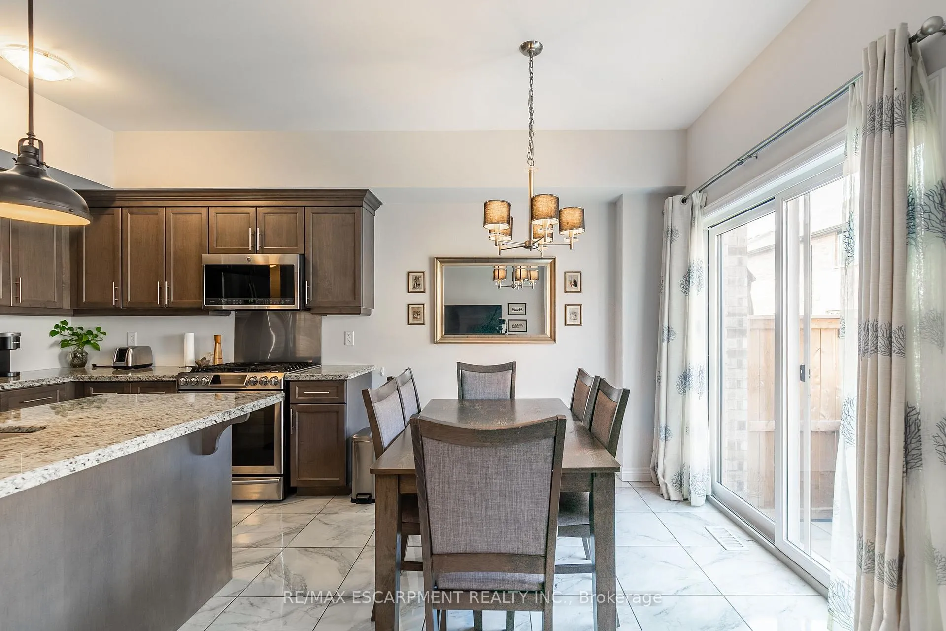 Photo 7 of Unit 45, 98 Shoreview Place, Hamilton, Stoney Creek — HOMEH