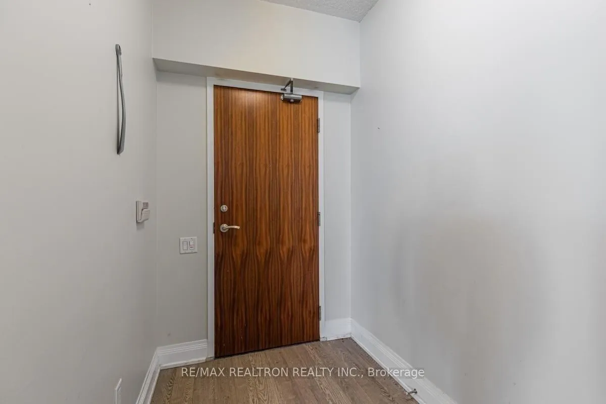 Photo 2 of Unit 3811, 2191 Yonge Street, Toronto, Mount Pleasant West — HOMEH