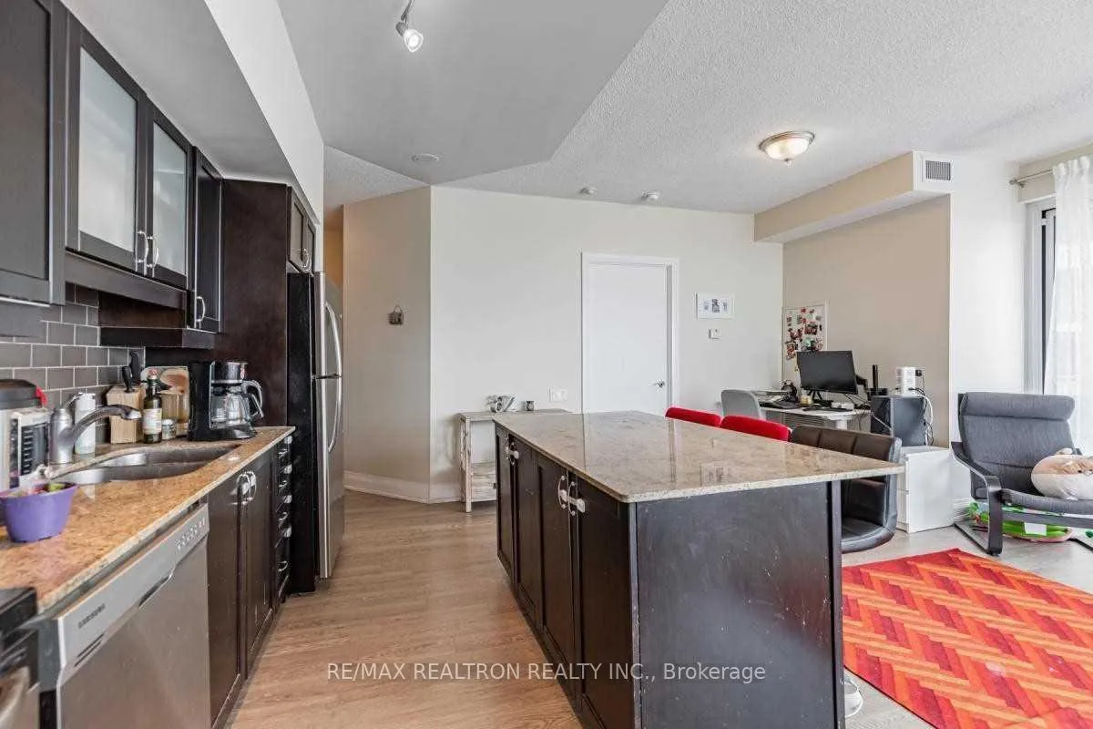 Photo 6 of Unit 3811, 2191 Yonge Street, Toronto, Mount Pleasant West — HOMEH
