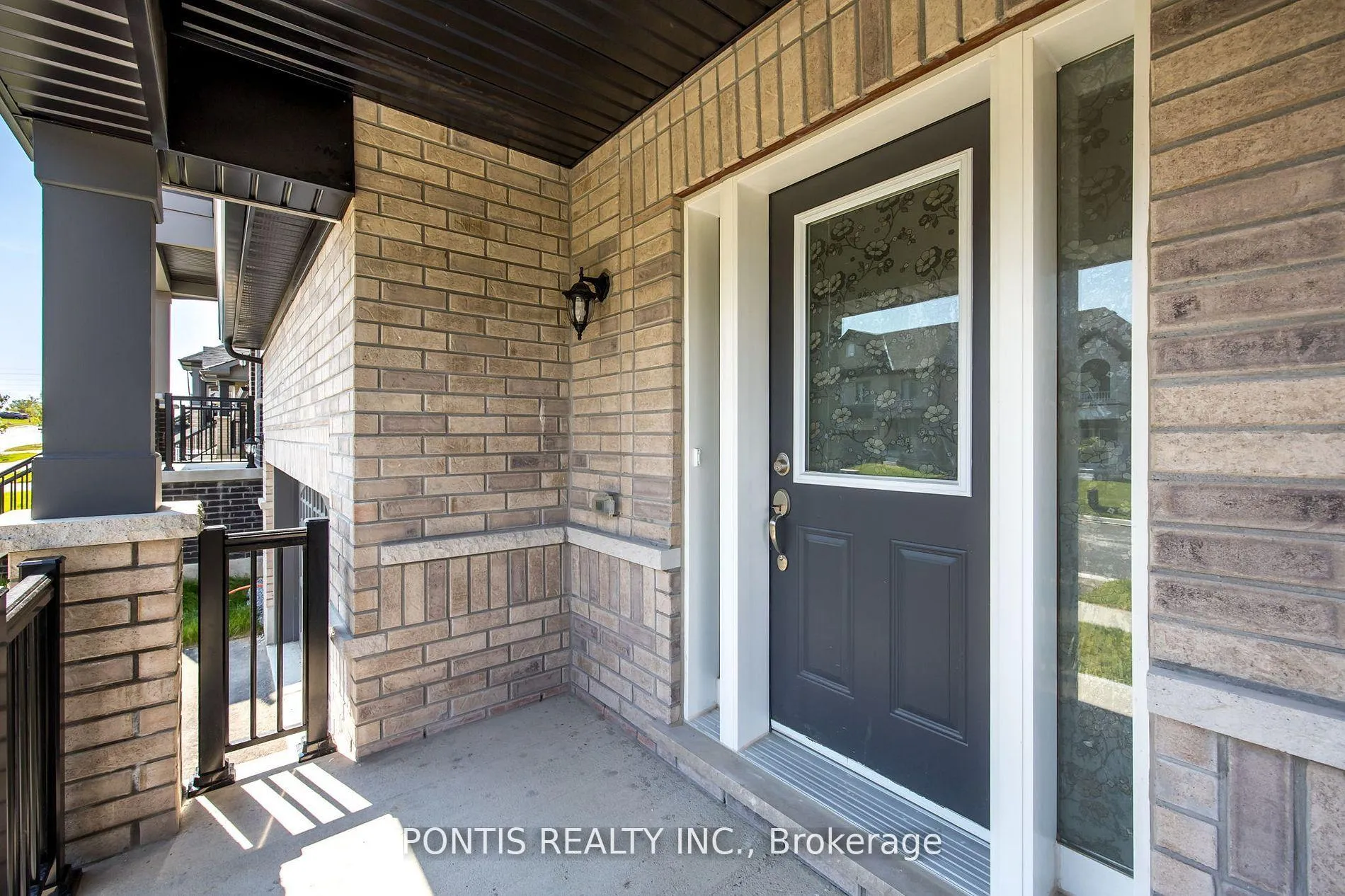 Photo 3 of 1406 Stovell Crescent, Innisfil, Lefroy — HOMEH