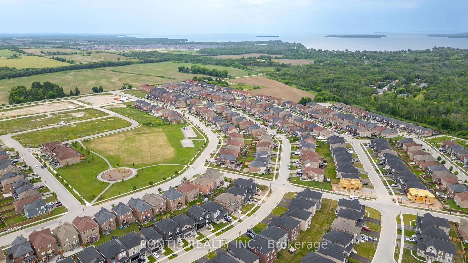 Photo 23 of 1406 Stovell Crescent, Innisfil, Lefroy — HOMEH