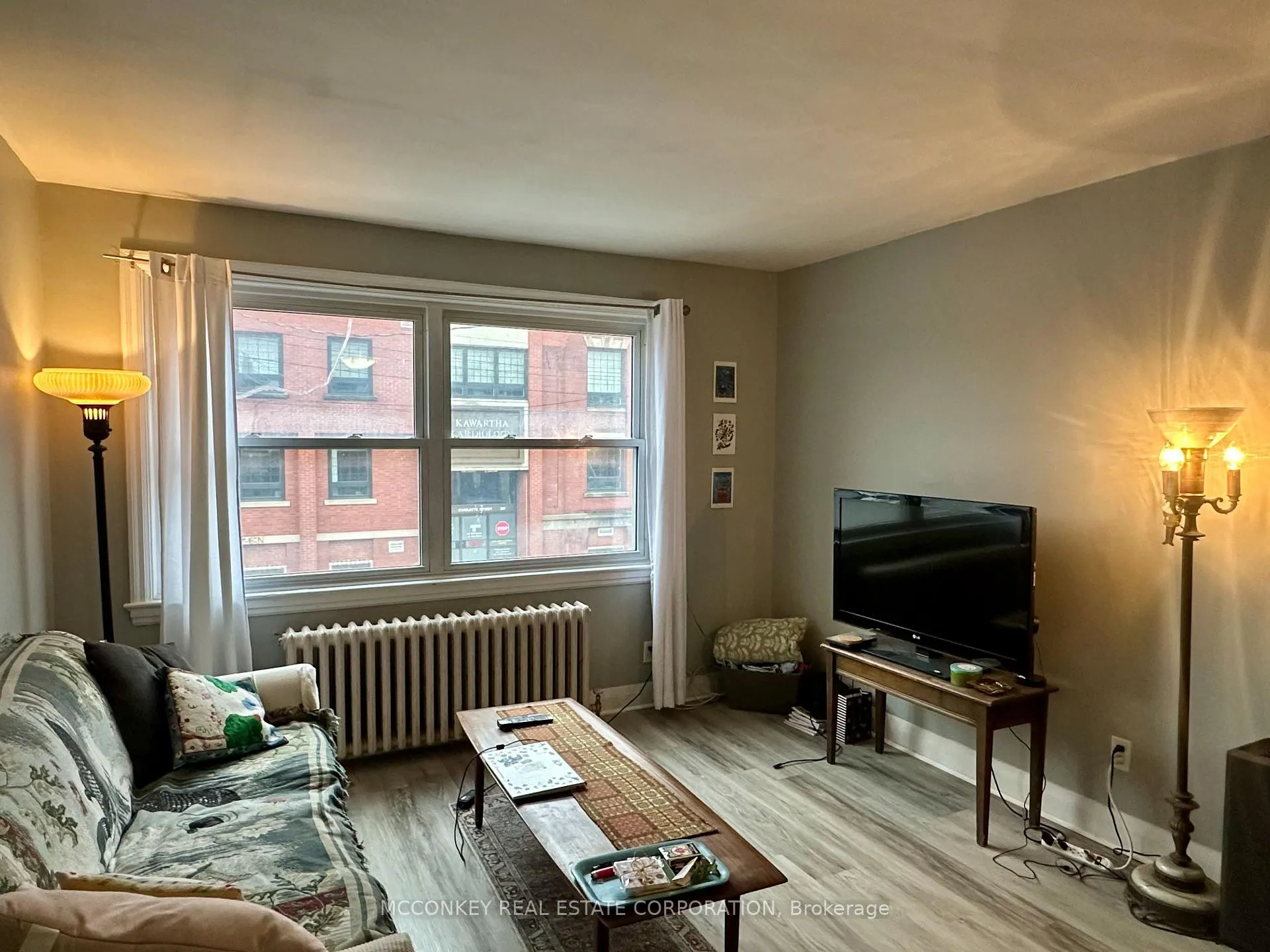 Photo 5 of Unit Upper, 324 Charlotte Street, Peterborough, Town Ward 3 — HOMEH