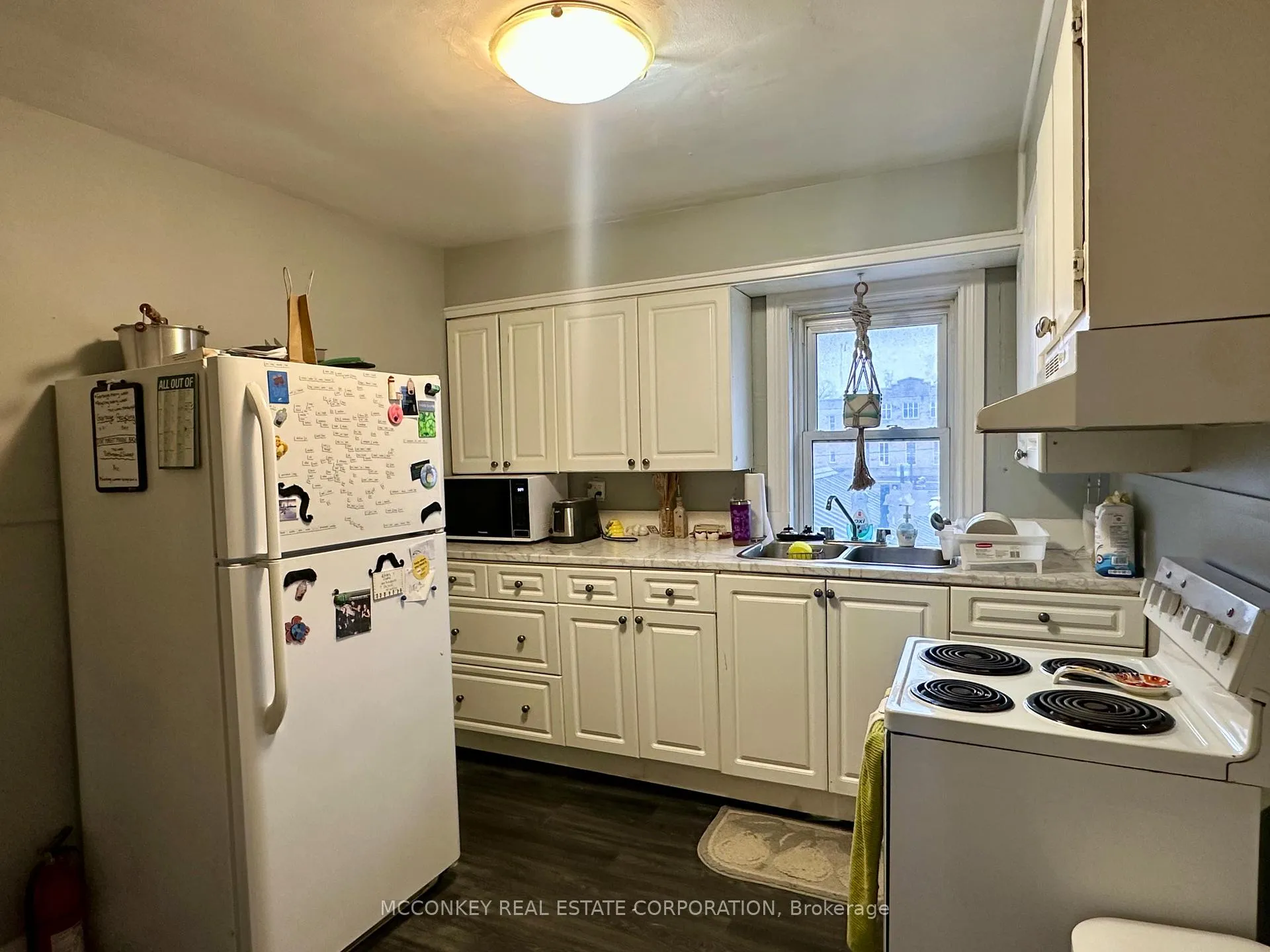 Photo 9 of Unit Upper, 324 Charlotte Street, Peterborough, Town Ward 3 — HOMEH