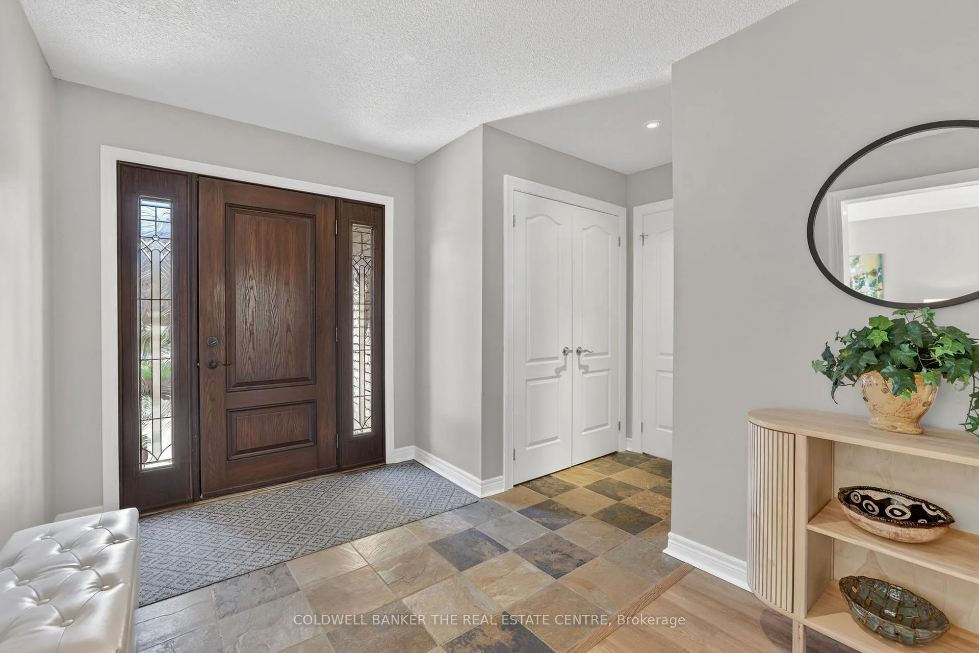 Photo 3 of 78 Rhodes Circle, Newmarket, Glenway Estates — HOMEH