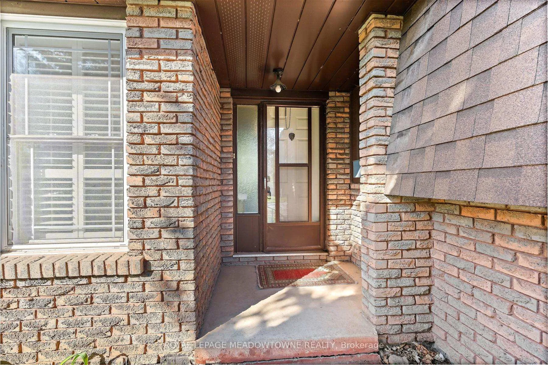 Photo 4 of 82 Mary Street, Halton Hills, Georgetown — HOMEH