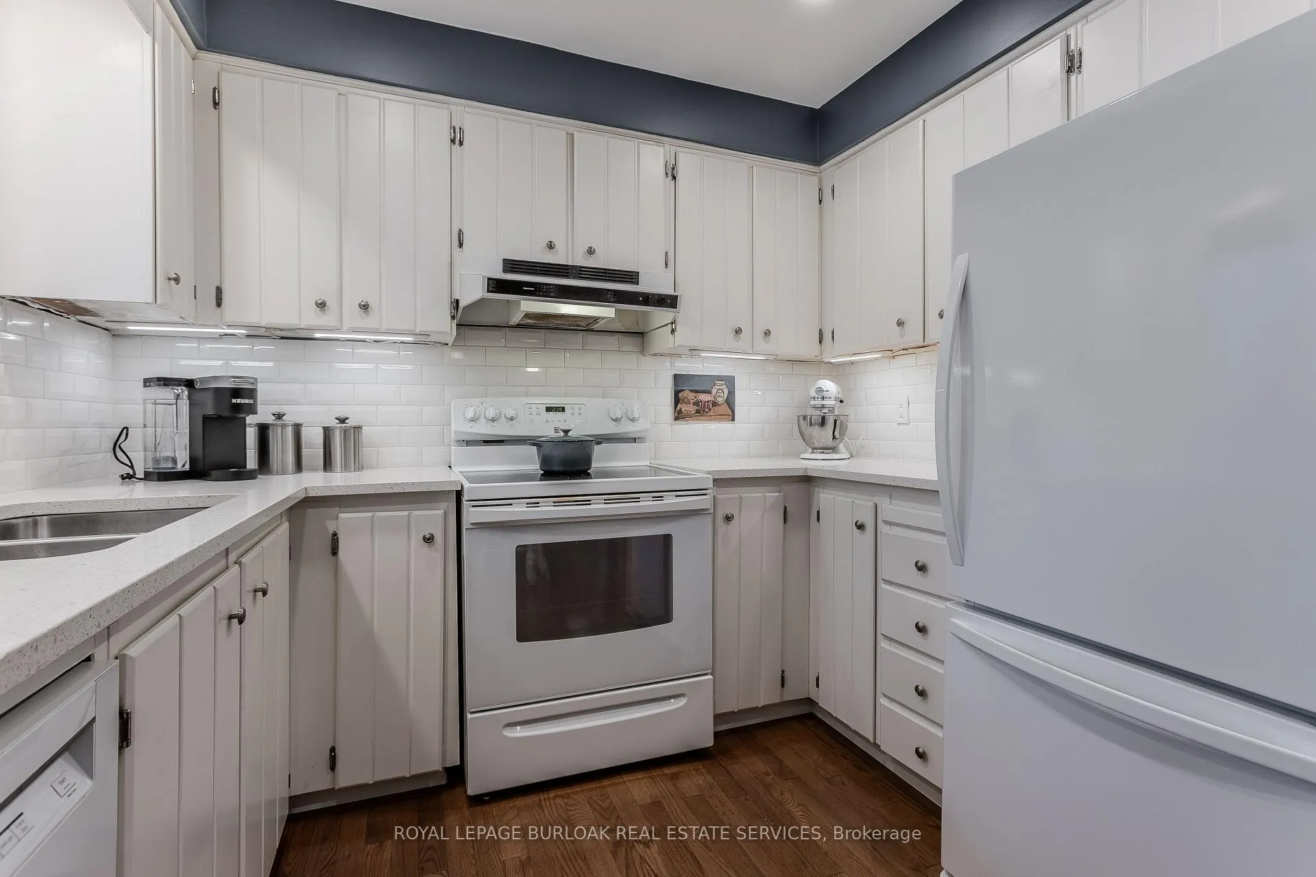 Photo 13 of 1141 Crofton Way, Burlington, Tyandaga — HOMEH
