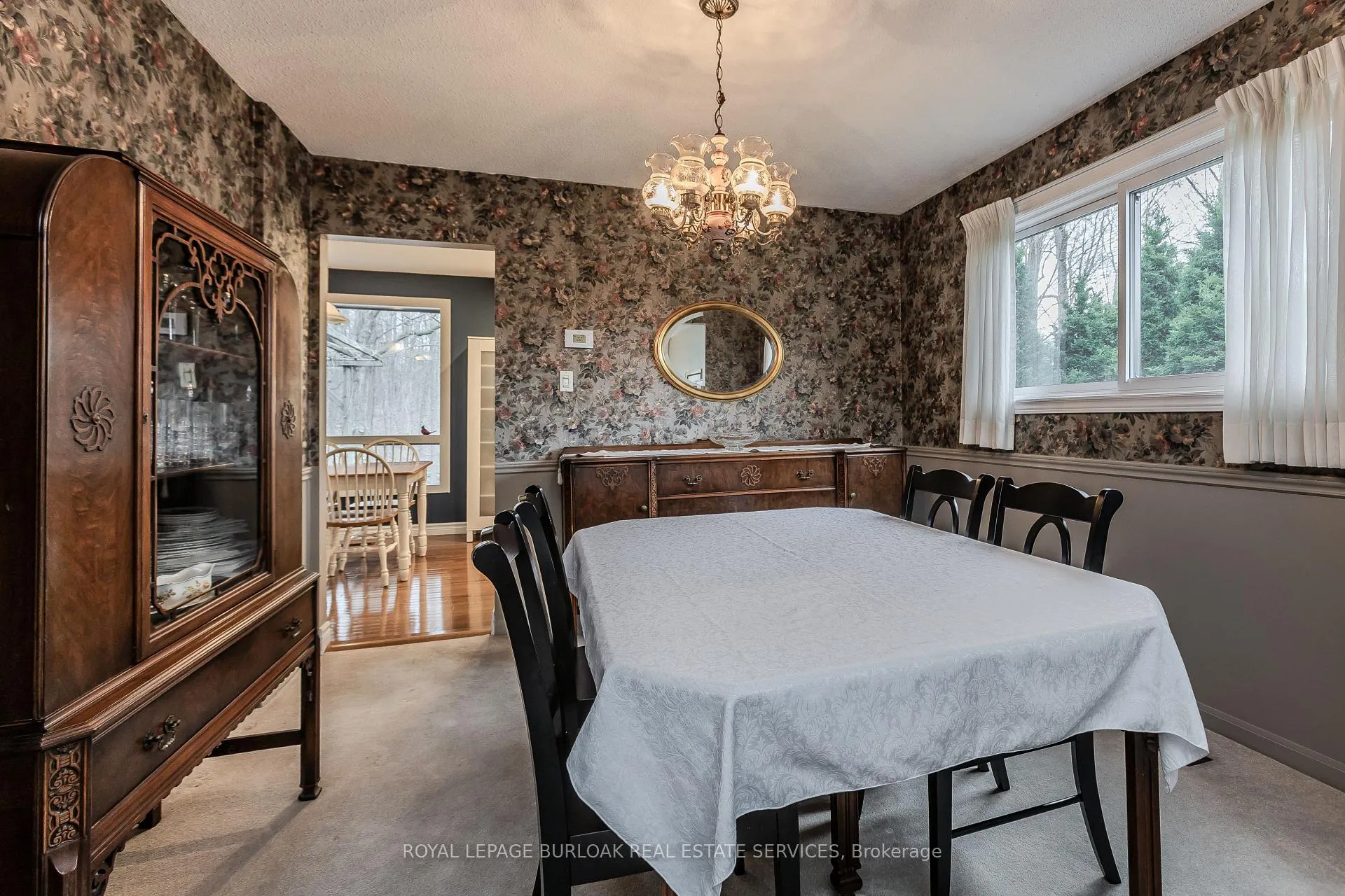 Photo 14 of 1141 Crofton Way, Burlington, Tyandaga — HOMEH
