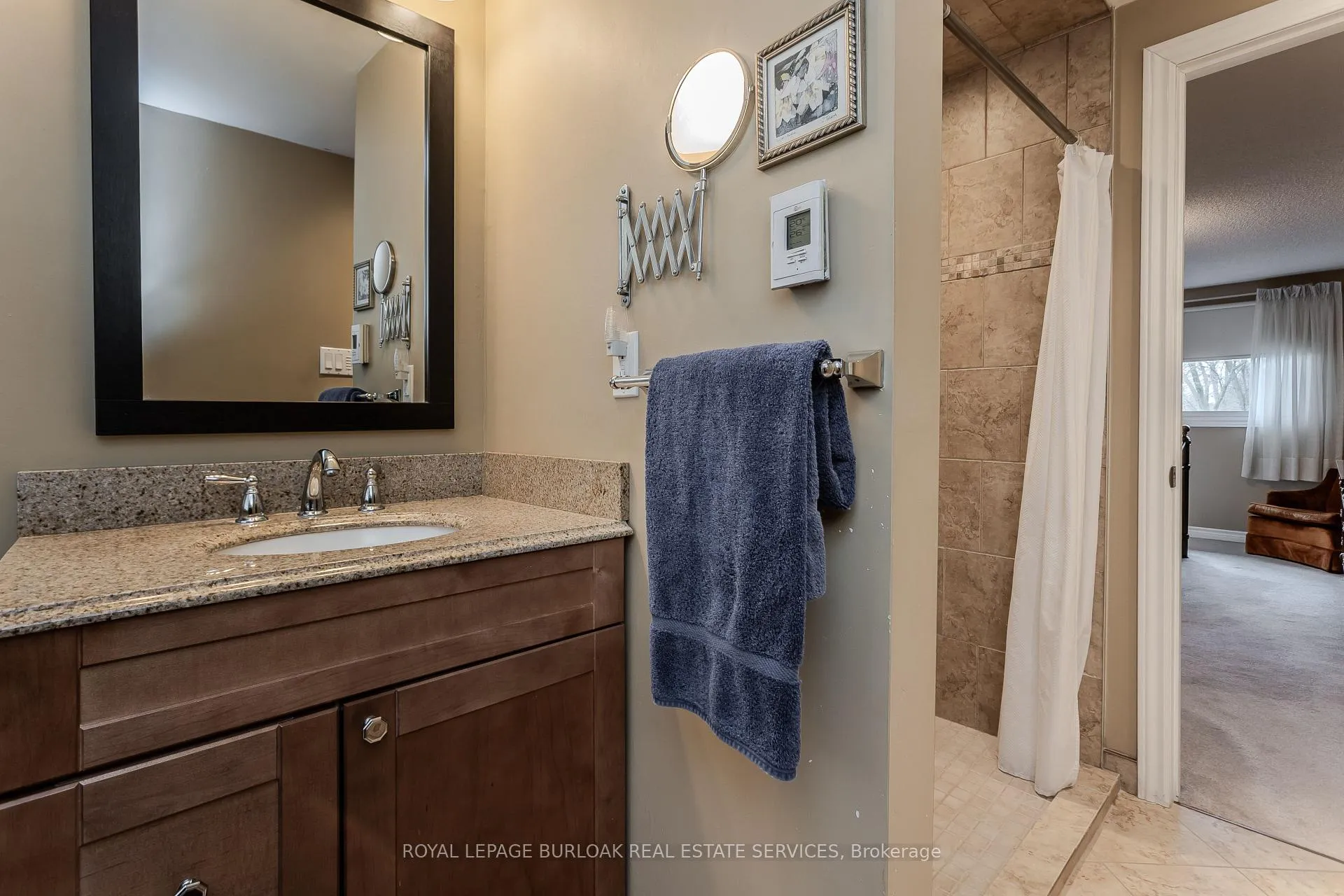 Photo 18 of 1141 Crofton Way, Burlington, Tyandaga — HOMEH