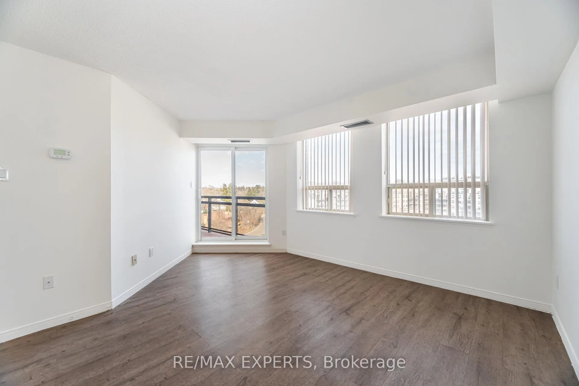 Photo 17 of Unit 305, 100 Arbors Lane, Vaughan, West Woodbridge — HOMEH