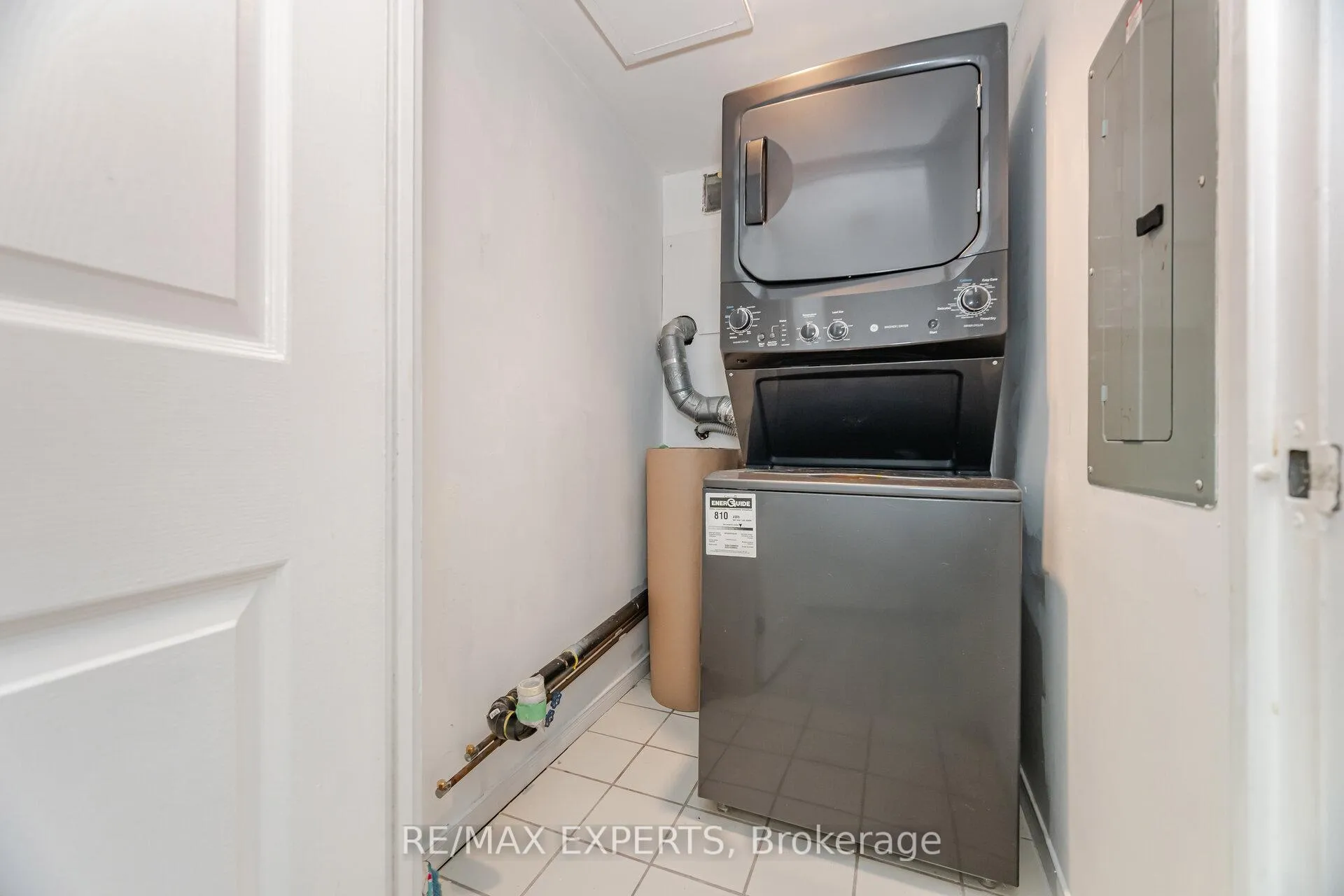 Photo 32 of Unit 305, 100 Arbors Lane, Vaughan, West Woodbridge — HOMEH