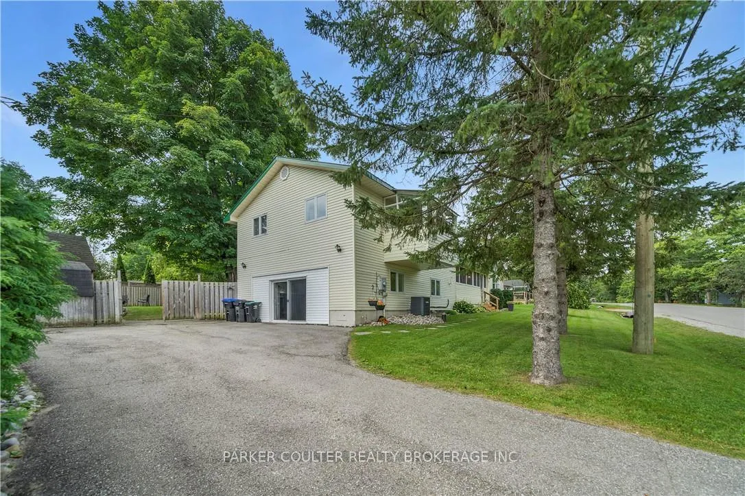 Photo 3 of 3 Earldom Boulevard, Tay, Port McNicoll — HOMEH