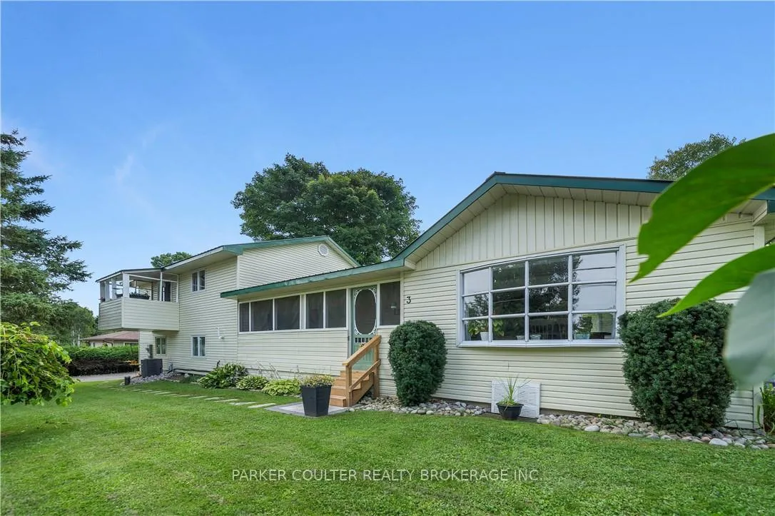 Photo 4 of 3 Earldom Boulevard, Tay, Port McNicoll — HOMEH