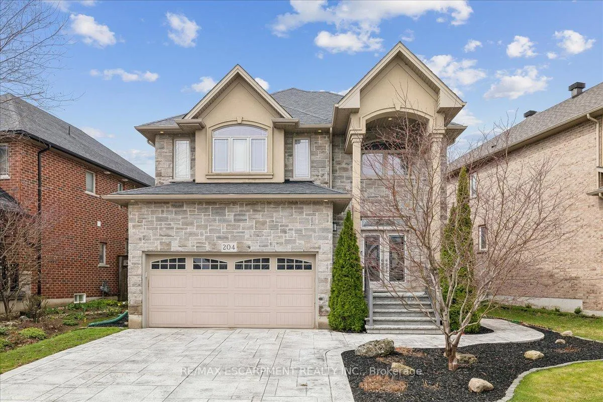 Photo 1 of 204 Vinton Road, Hamilton, Meadowlands — HOMEH
