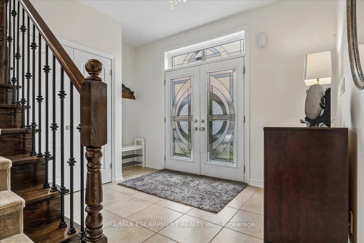 Photo 7 of 204 Vinton Road, Hamilton, Meadowlands — HOMEH