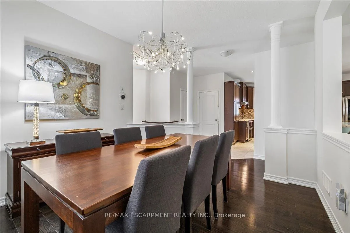 Photo 9 of 204 Vinton Road, Hamilton, Meadowlands — HOMEH