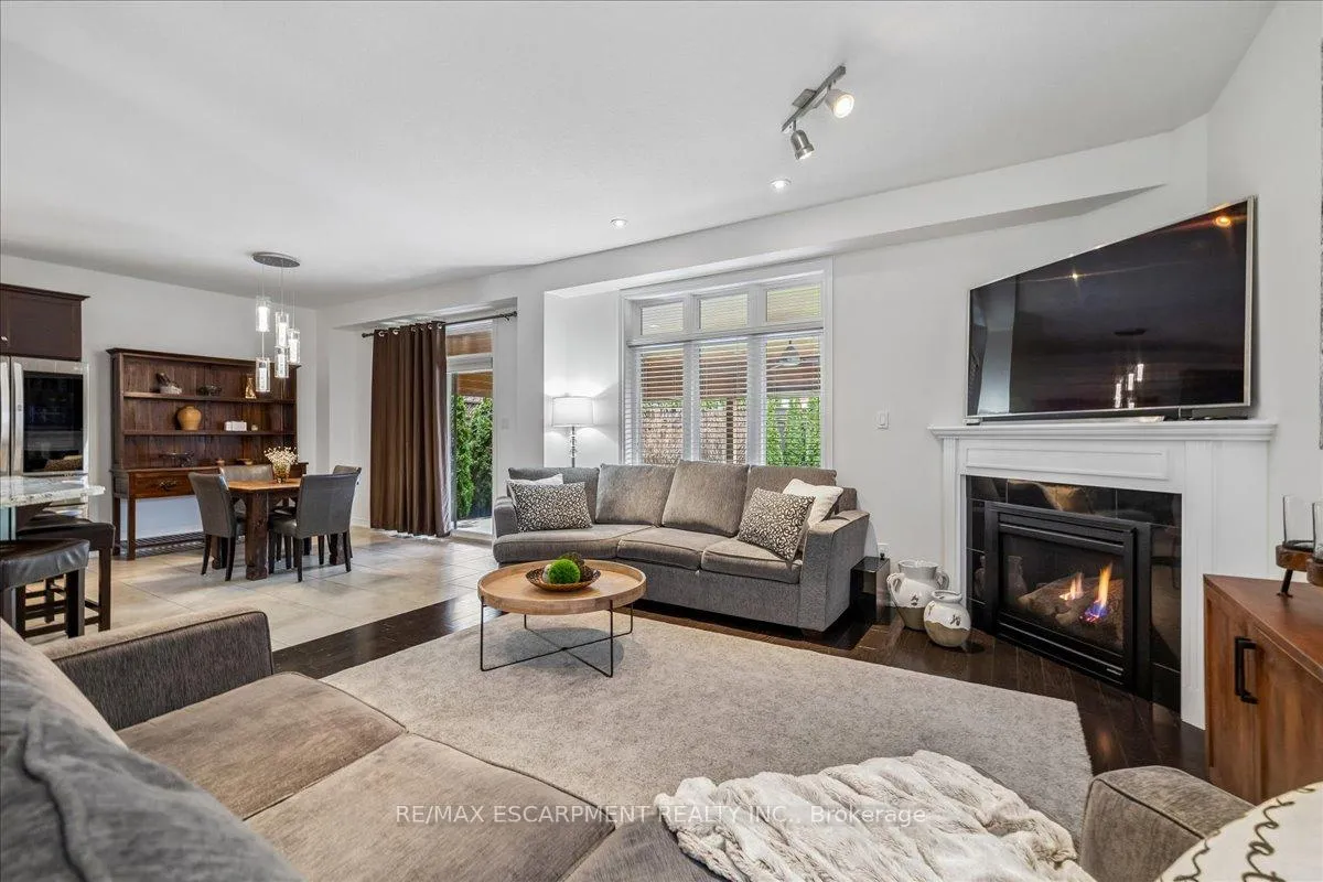 Photo 10 of 204 Vinton Road, Hamilton, Meadowlands — HOMEH