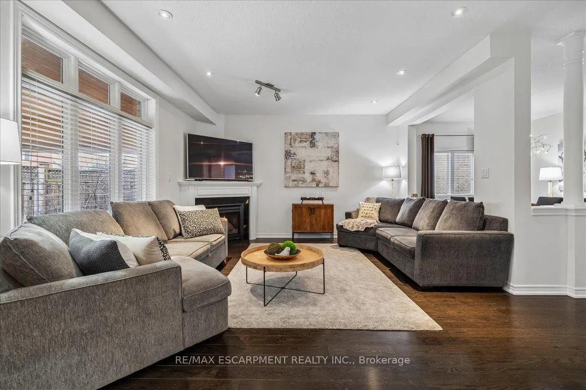 Photo 12 of 204 Vinton Road, Hamilton, Meadowlands — HOMEH