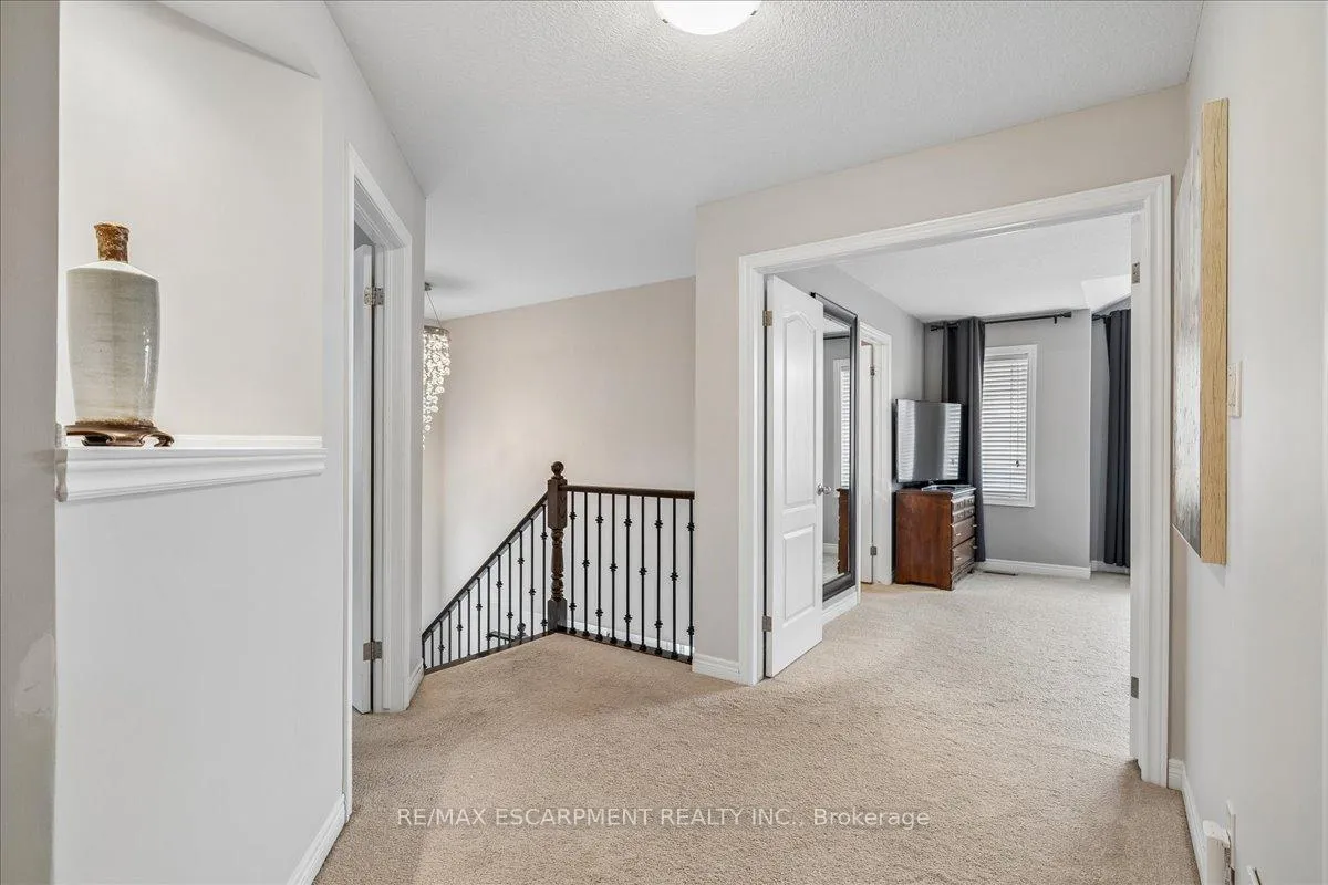 Photo 23 of 204 Vinton Road, Hamilton, Meadowlands — HOMEH