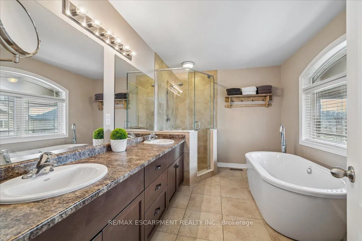 Photo 27 of 204 Vinton Road, Hamilton, Meadowlands — HOMEH