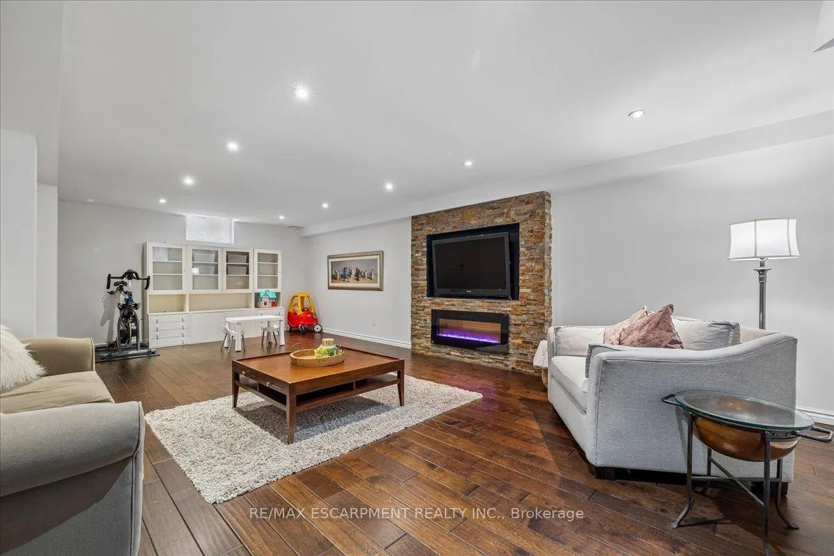 Photo 39 of 204 Vinton Road, Hamilton, Meadowlands — HOMEH