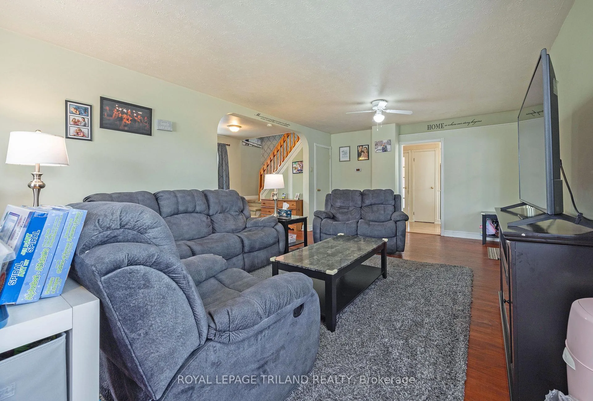 Photo 6 of 570 Elm Street, St. Thomas — HOMEH