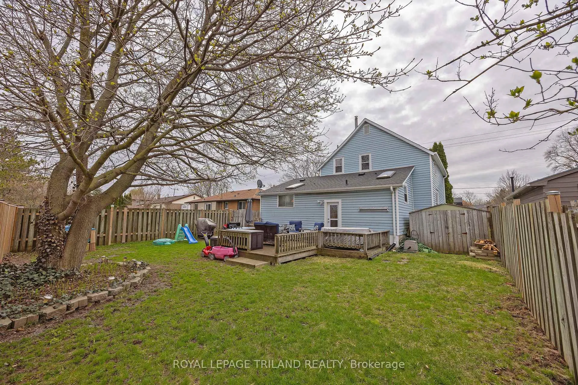 Photo 28 of 570 Elm Street, St. Thomas — HOMEH