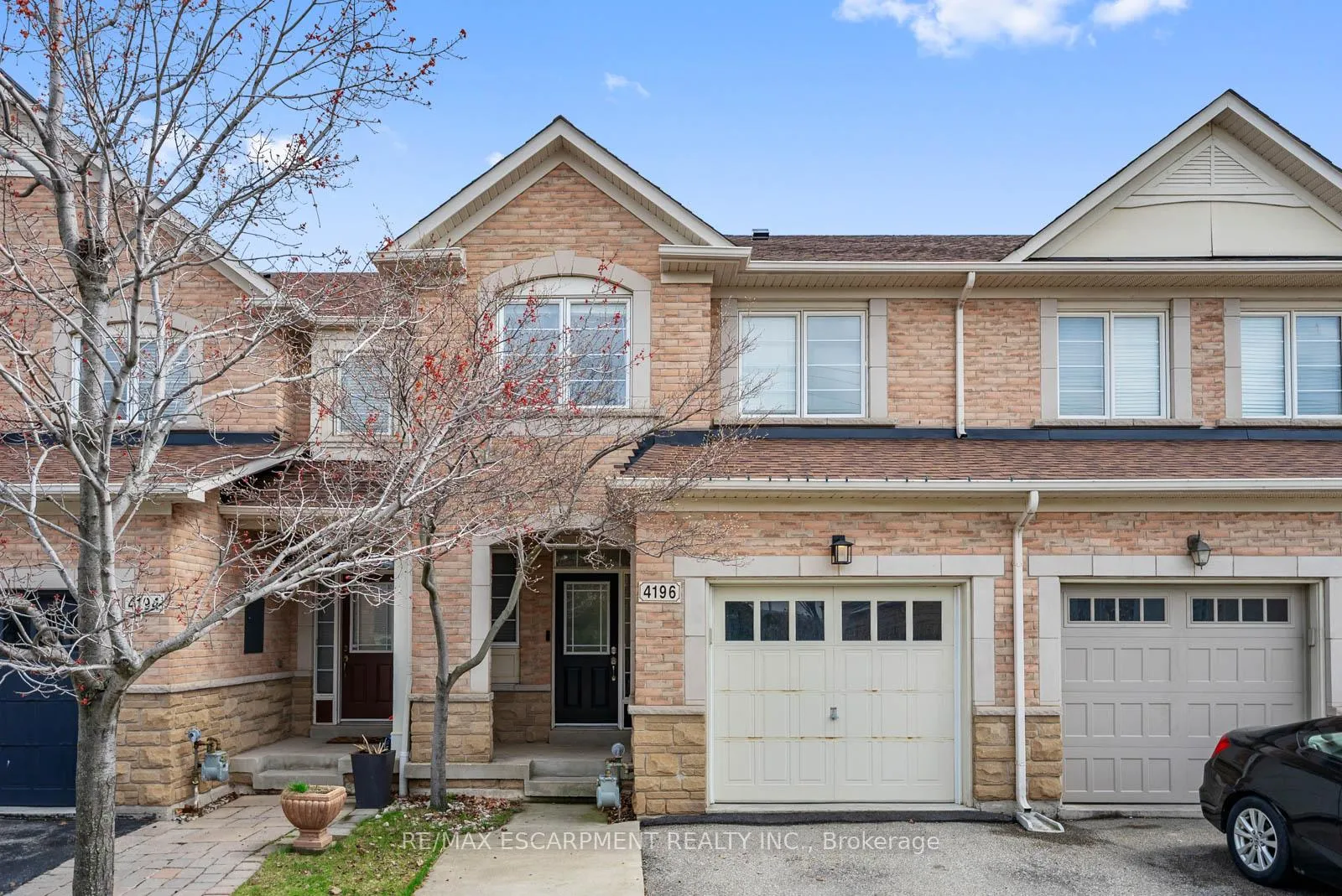 Photo 2 of 4196 Rawlins Common, Burlington, Rose — HOMEH
