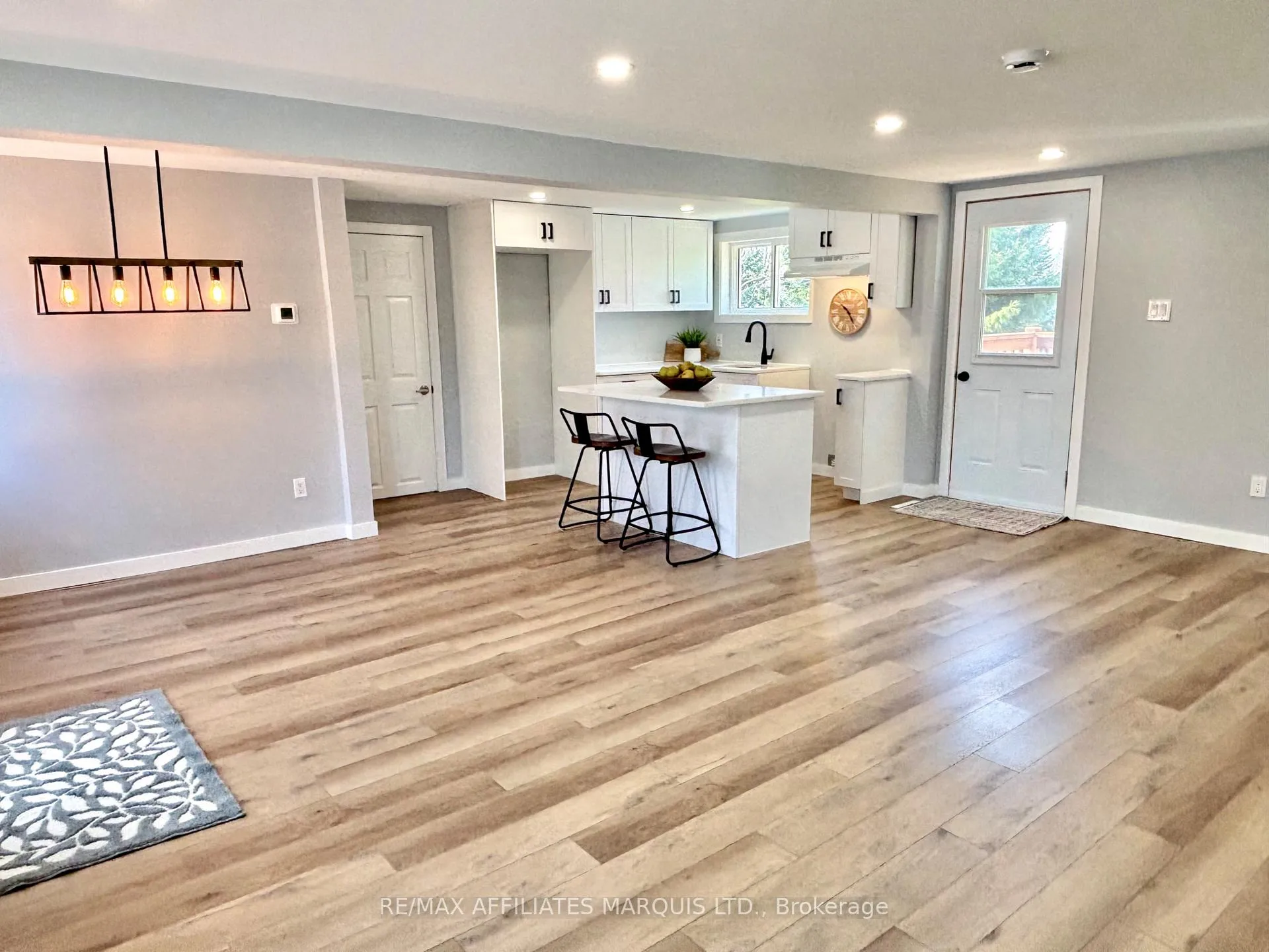 Photo 6 of 19 Alexander Street W, North Glengarry, Maxville — HOMEH