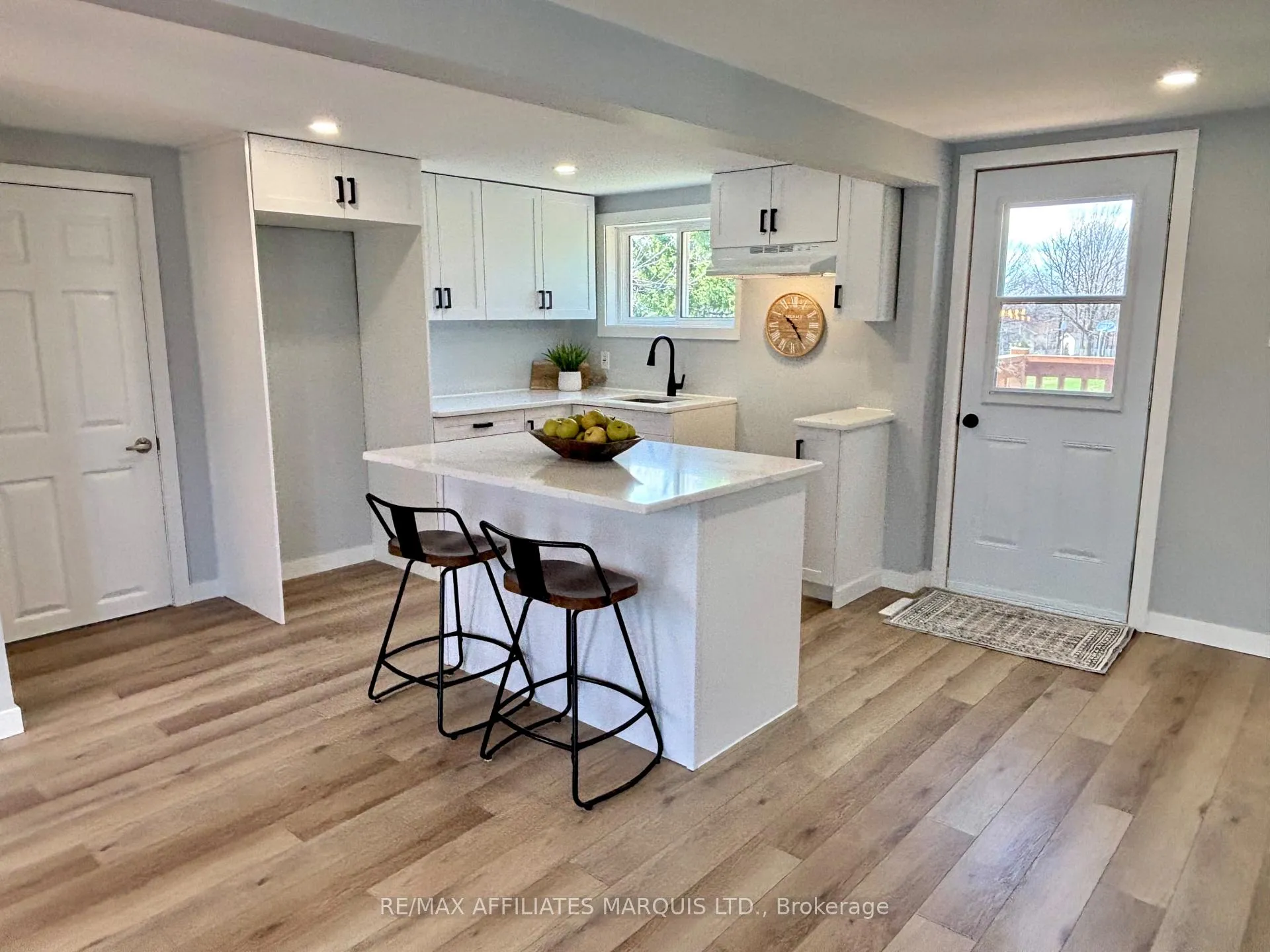 Photo 7 of 19 Alexander Street W, North Glengarry, Maxville — HOMEH